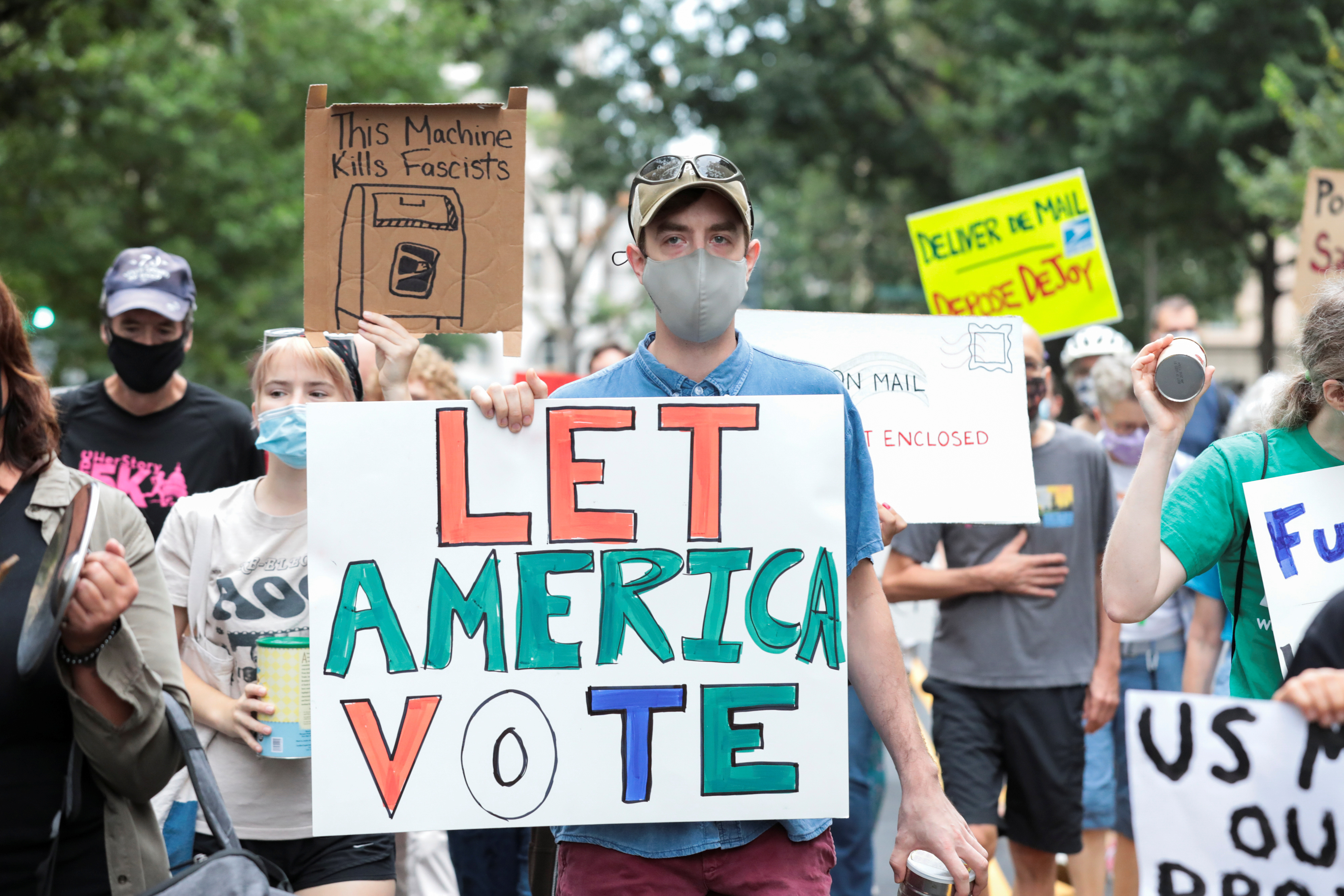 Manifestación en Washington el 15 de agosto contra los cambios en el servicio postal (REUTERS/Cheriss May)