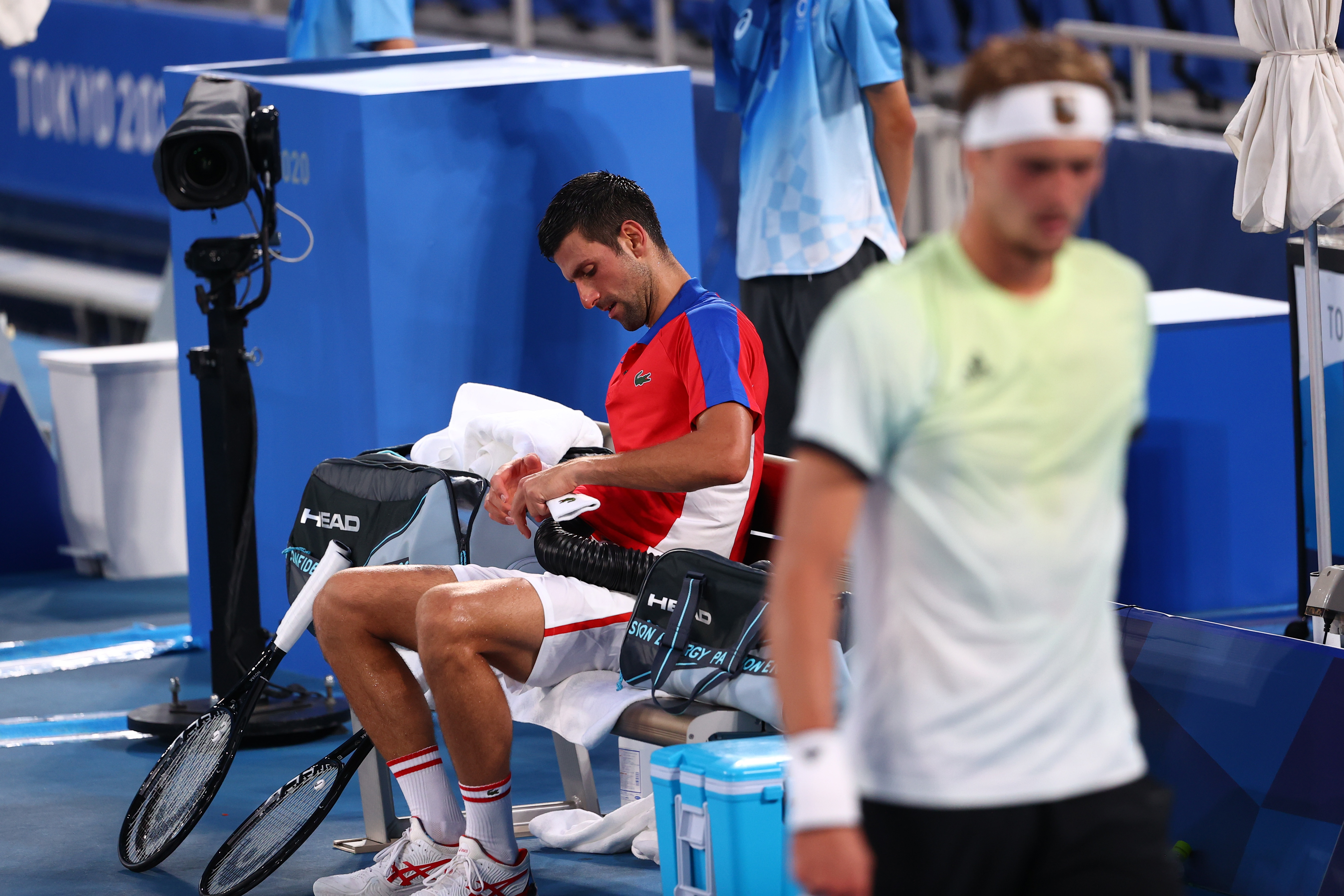 Novak Djokovic perdió ante Alexander Zverev en semifinales del torneo masculino de tenis de Tokio 2020 (Foto: REUTERS)