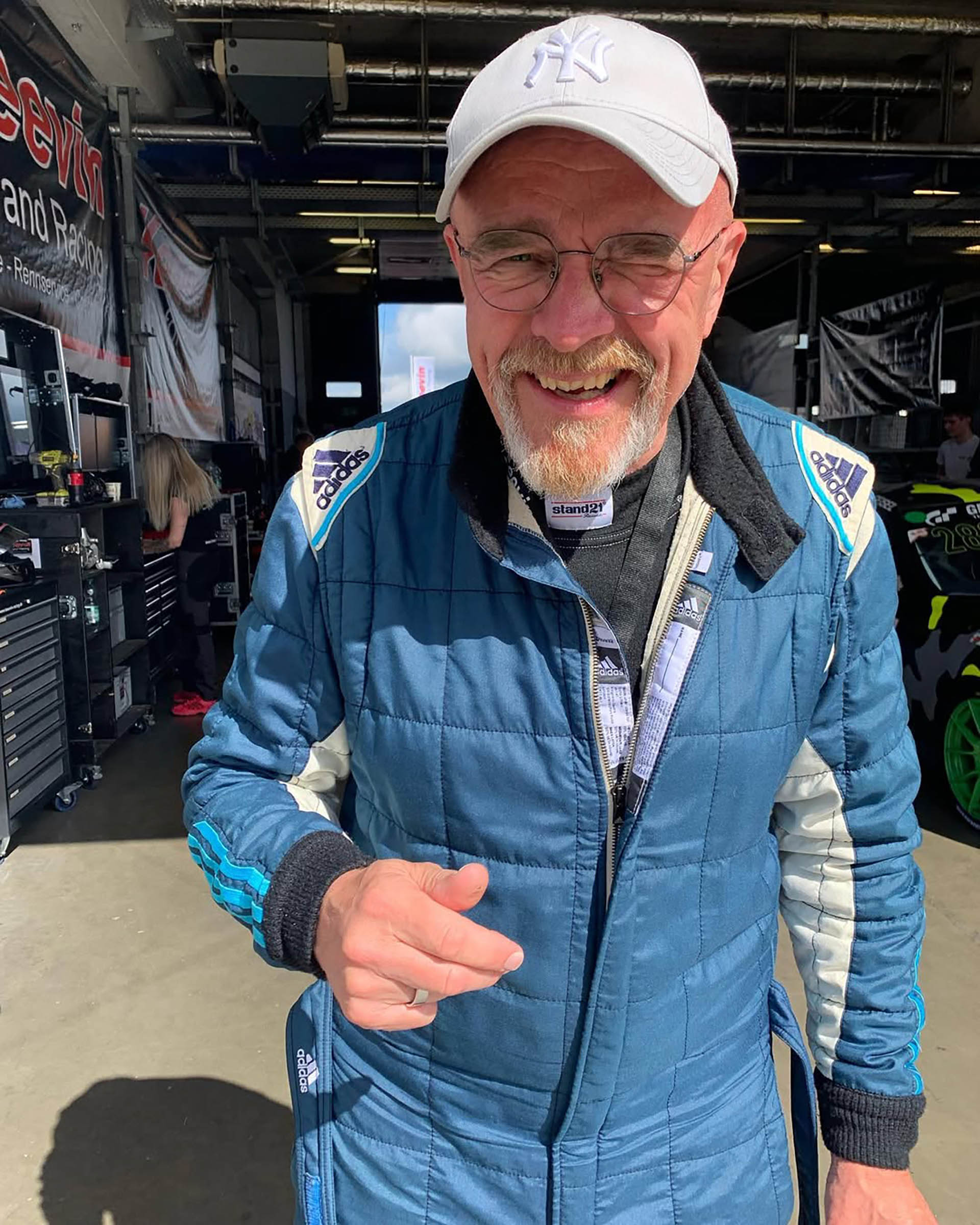 Conmoci&oacute;n en el automovilismo: un piloto muri&oacute; tras un accidente en N&uuml;rburgring en el que estuvieron involucrados siete veh&iacute;culos