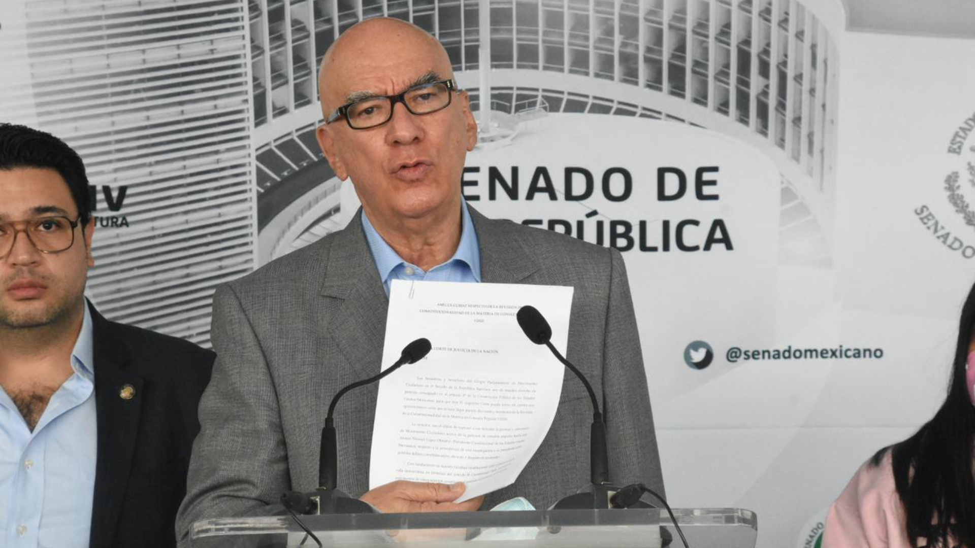 Dante Delgado realizó un resumen del documento presentado ante la SCJN (Foto: Cortesía Movimiento Ciudadano)