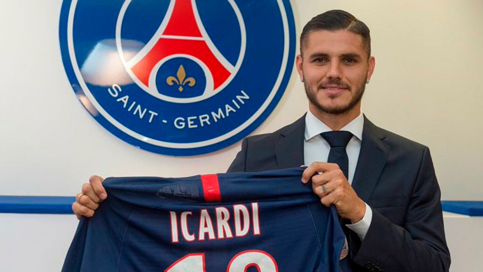 Icardi dejó el fútbol italiano y se mudó al PSG, que pagó más de 50 millones de euros por su pase