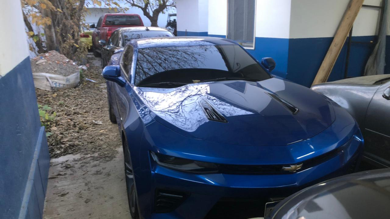 Lujo que indigna: encontraron un exclusivo Camaro en la casa de un capo  narco de San Martín - Infobae