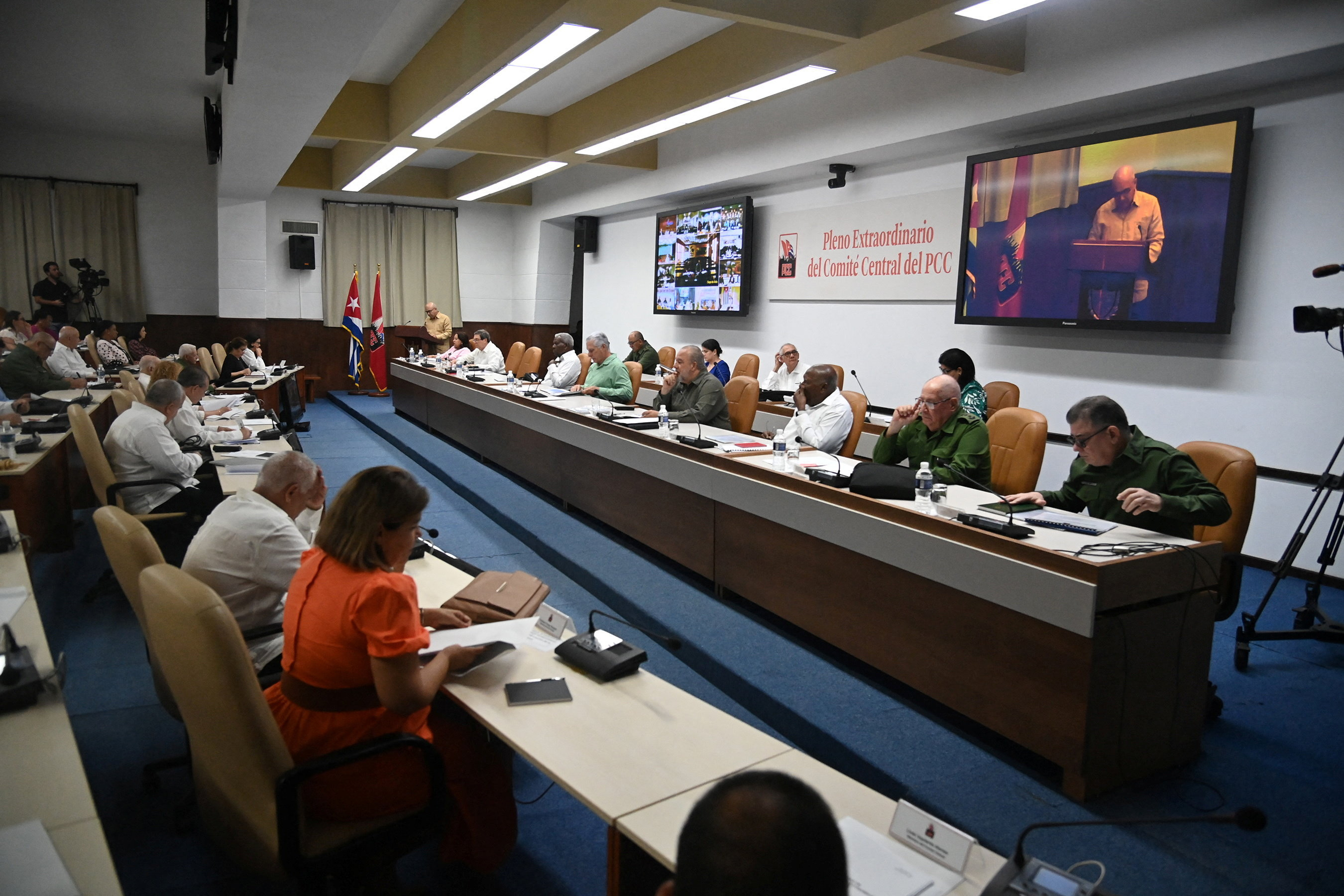 Crisis en Cuba: la dictadura aprob&oacute; su mayor paquete de reformas econ&oacute;micas en d&eacute;cadas bajo presi&oacute;n de Washington