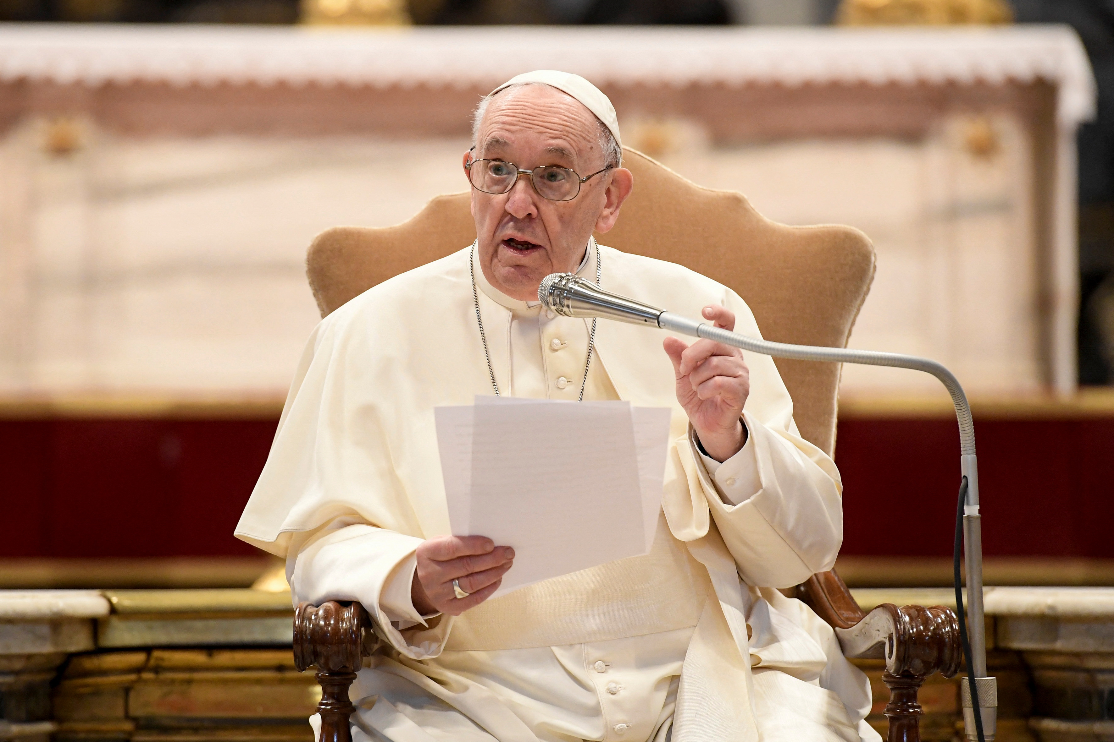 Pope Francis speaks as he holds the weekly general audience at the Paul VI Hall at the Vatican, March 16, 2022. Vatican Media/­Handout via REUTERS ATTENTION EDITORS - THIS IMAGE WAS PROVIDED BY A THIRD PARTY.