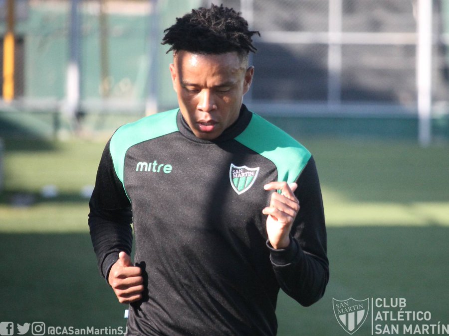 El colombiano hizo parte del equipo argentino luego de su paso por el fútbol árabe (Foto: Club Atlético San Martín).