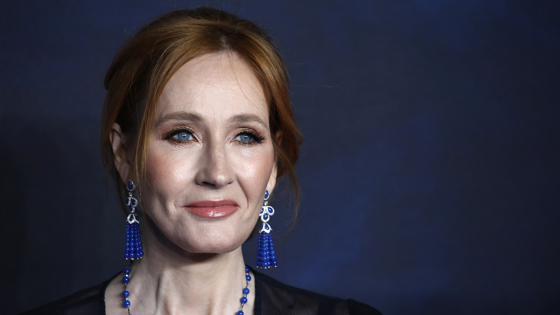 La escritora JK Rowling fue criticado por comentarios transfóbicos (Photo by John Phillips/Getty Images)