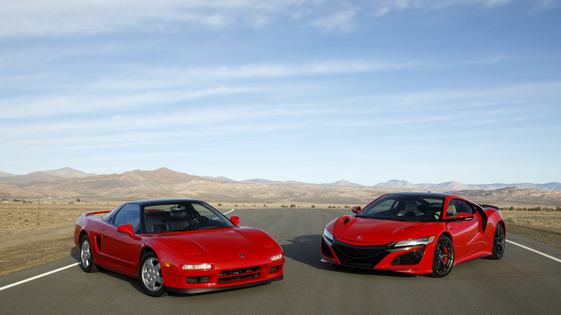 Las dos generaciones del Honda NSX en color rojo (Honda)