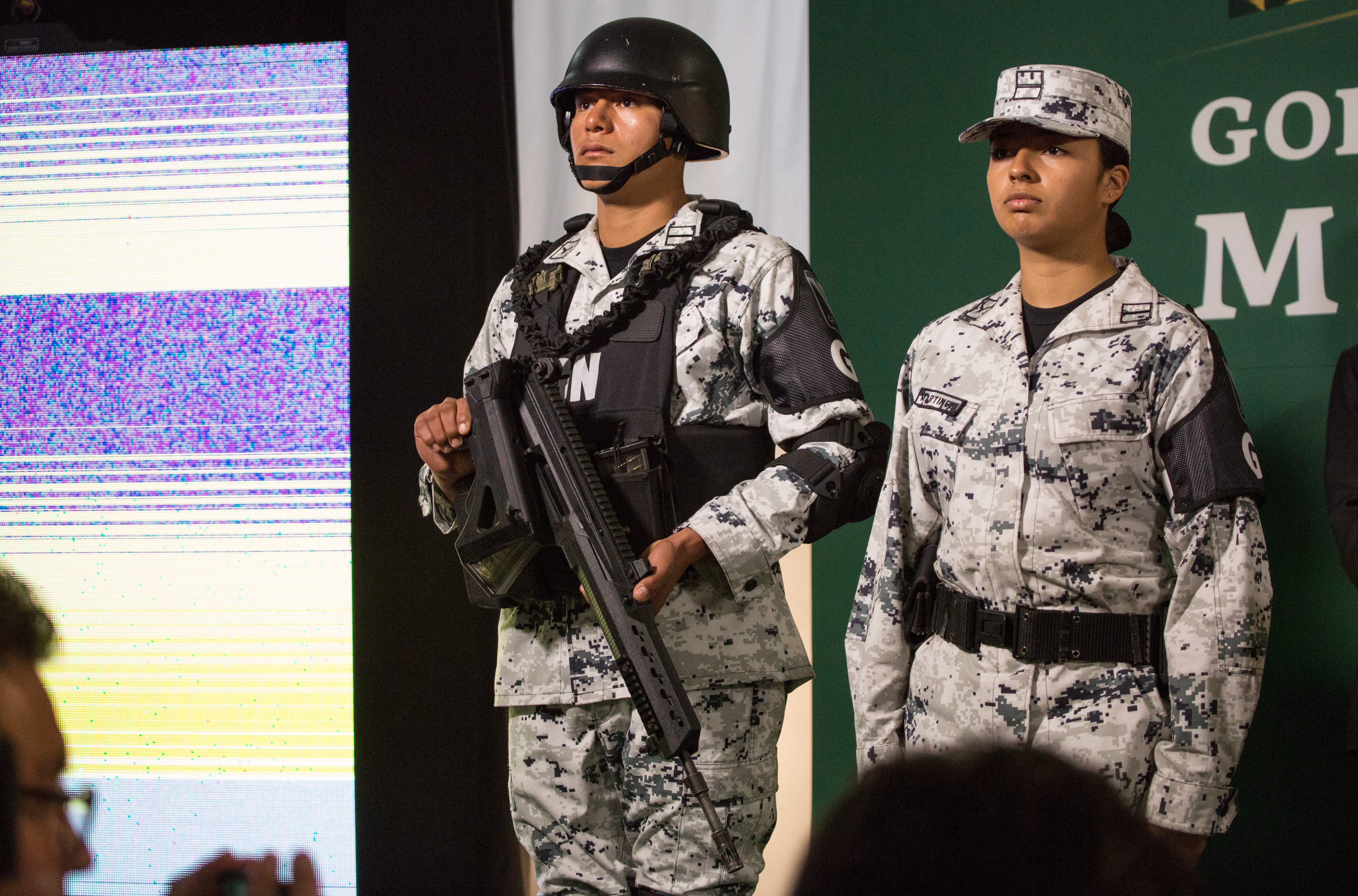 La Guardia Nacional tiene estructura y mandos militares aunque se presenta como corporación civil (FOTO: OMAR MARTÍNEZ /CUARTOSCURO.COM)