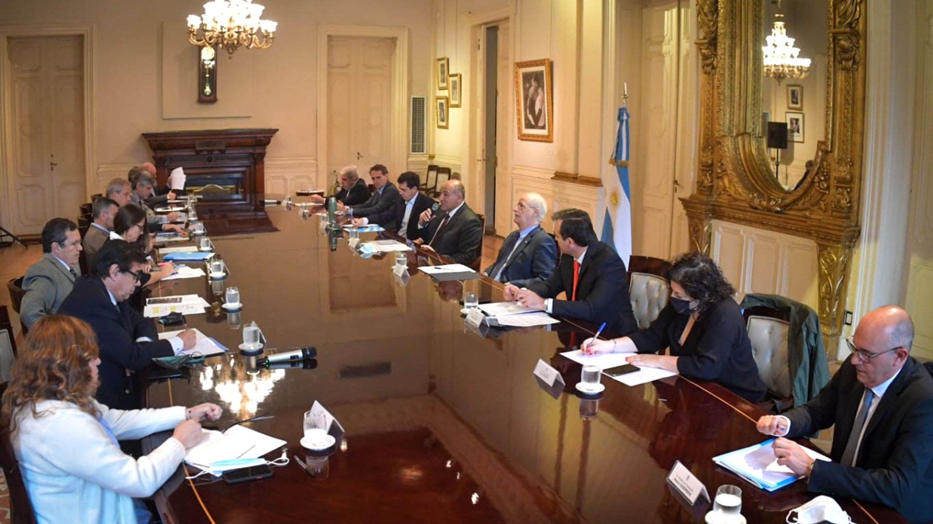 La última reunión de Gabinete que encabezó Manzur en la Casa Rosada, en noviembre de 2021 (Imagen de archivo)