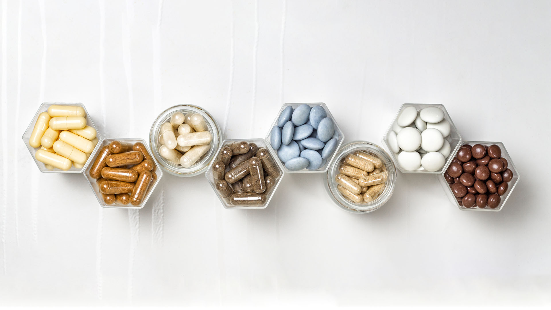 Oligoelementos como el zinc, el selenio, y las vitaminas A, B6, B12, C, D y E en nuestra alimentación y en suplementos juegan un rol clave (Shutterstock.com)
