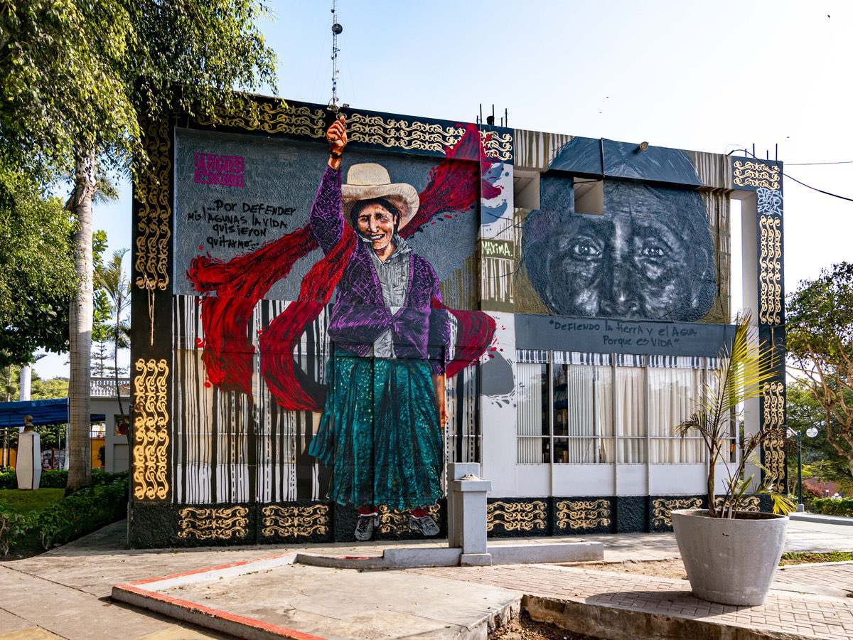 Así lucía hasta finales de diciembre del 2022 el mural de Máxima Acuña, en Barranco.