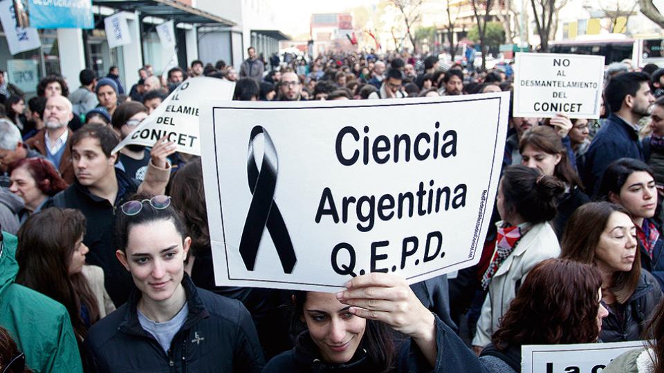 Una de las últimas protestas en 2019 de científicos argentinos (Foto: El Comodorense)