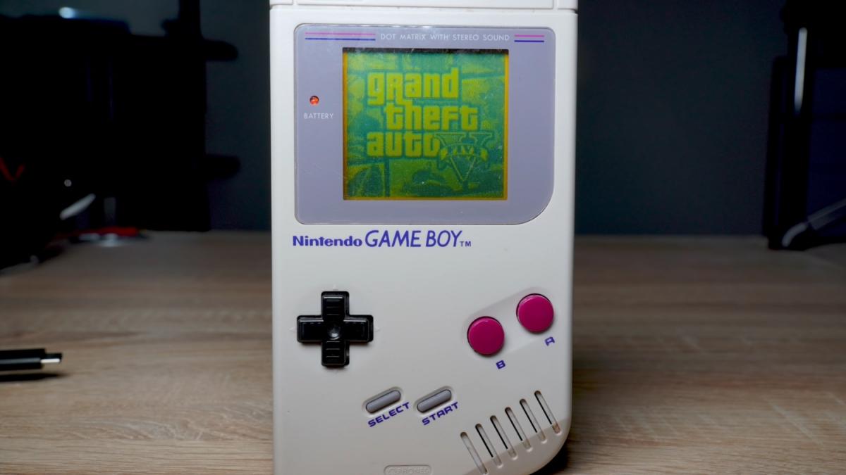 GTA 5 en Game Boy. (foto: Noticiast