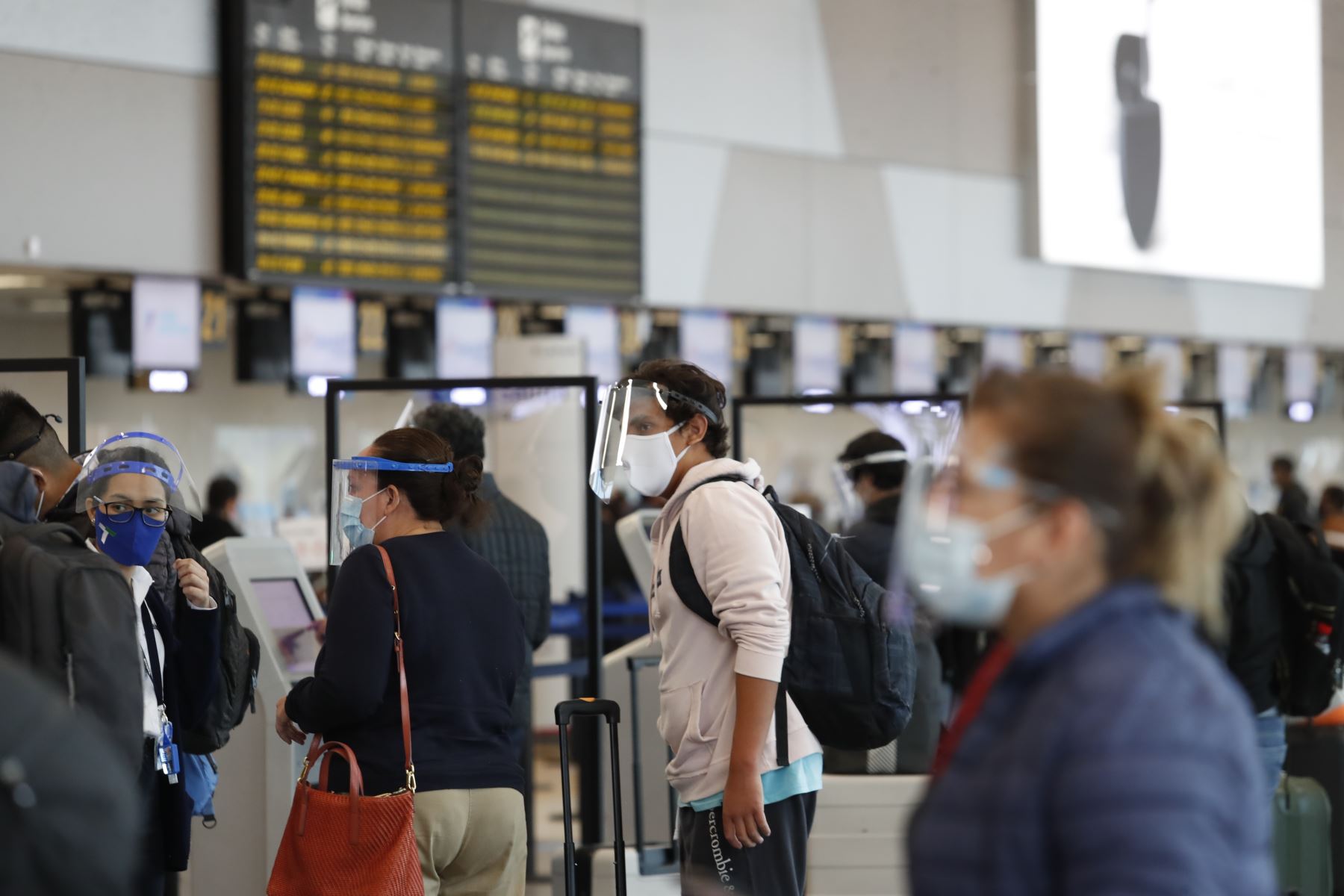 Profeco dio algunos consejos para no caer en fraudes.  Foto: Andina