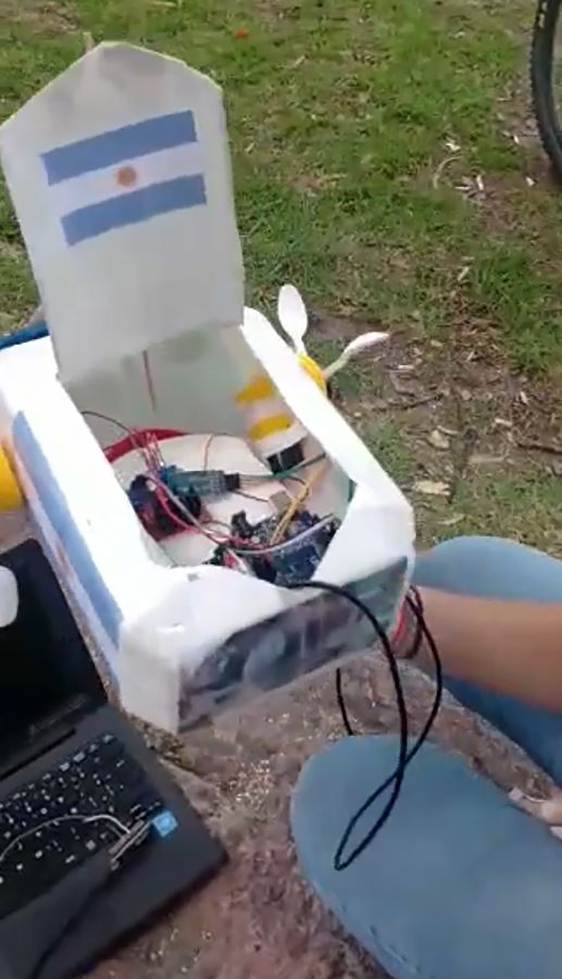 Estudiantes de Chascomús aplican robótica al tratamiento de la contaminación del agua en la laguna