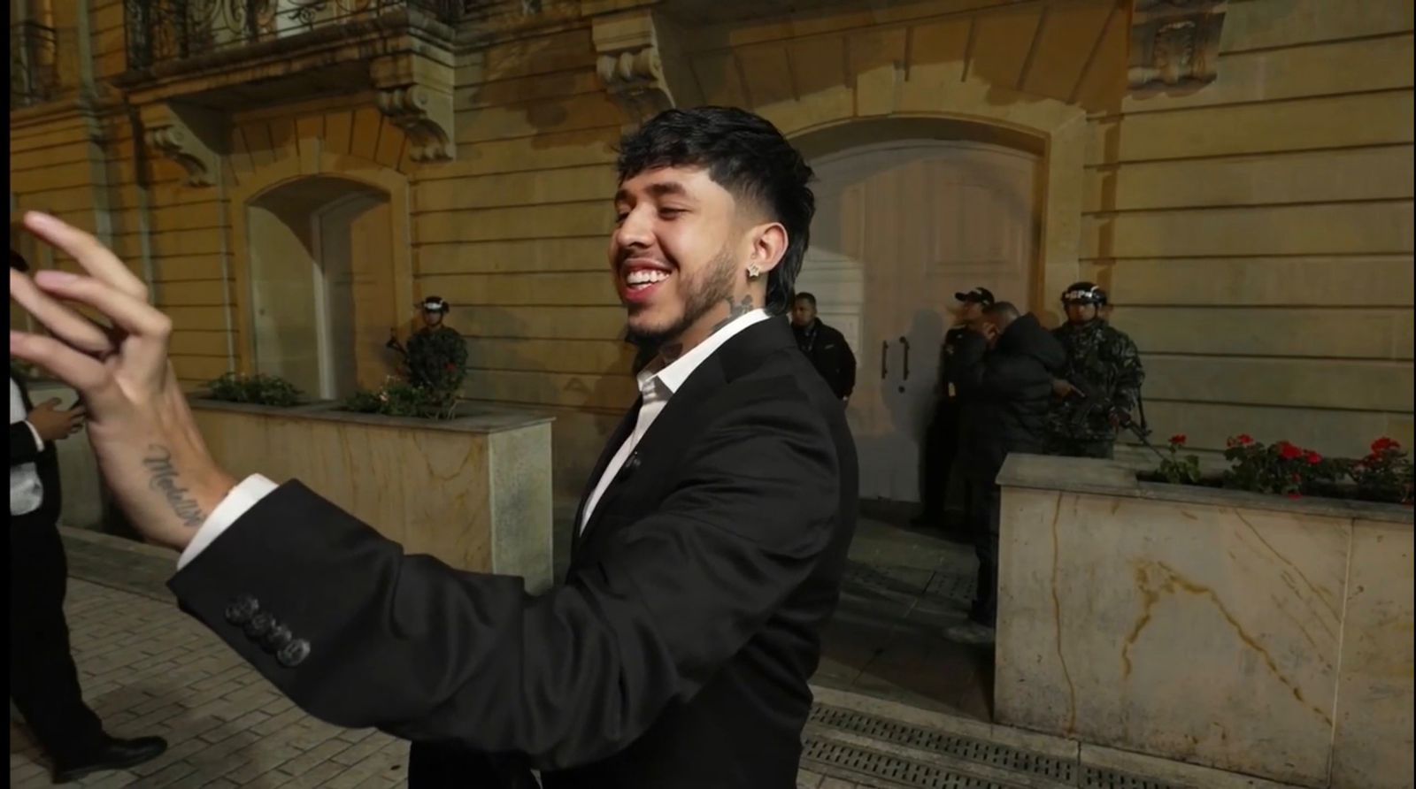 Westcol se convirtió en tendencia por su 'stream' con Petro: desde las elecciones  presidenciales hasta las mujeres en Onlyfans - Infobae