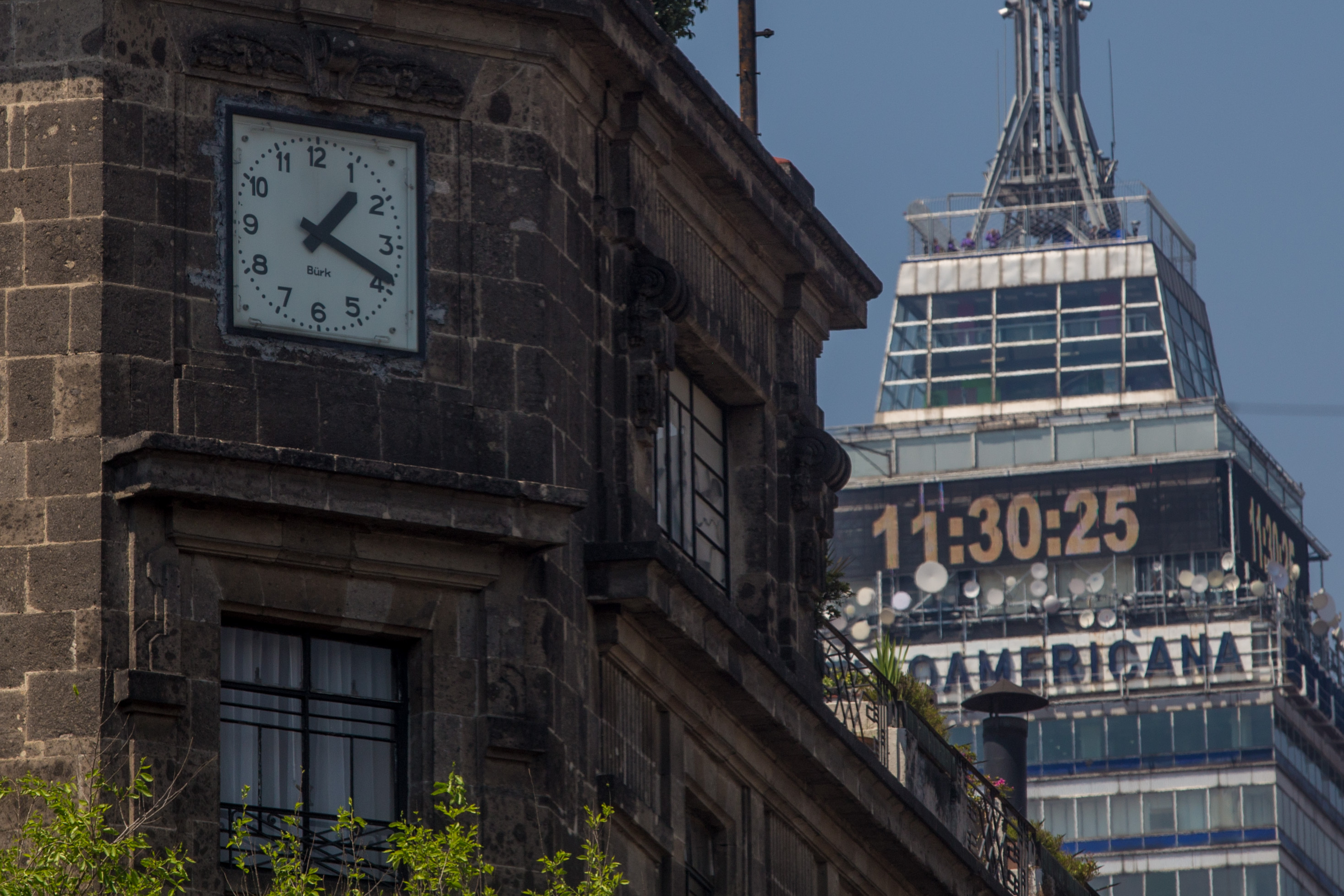 CIUDAD DE MÉXICO, 20MARZO2018.- El próxim 1 de abril miles de capitalinos deberán adelantar su reloj debido a la entrada del horario de verano. FOTO TERCERO DÍAZ /CUARTOSCURO.COM