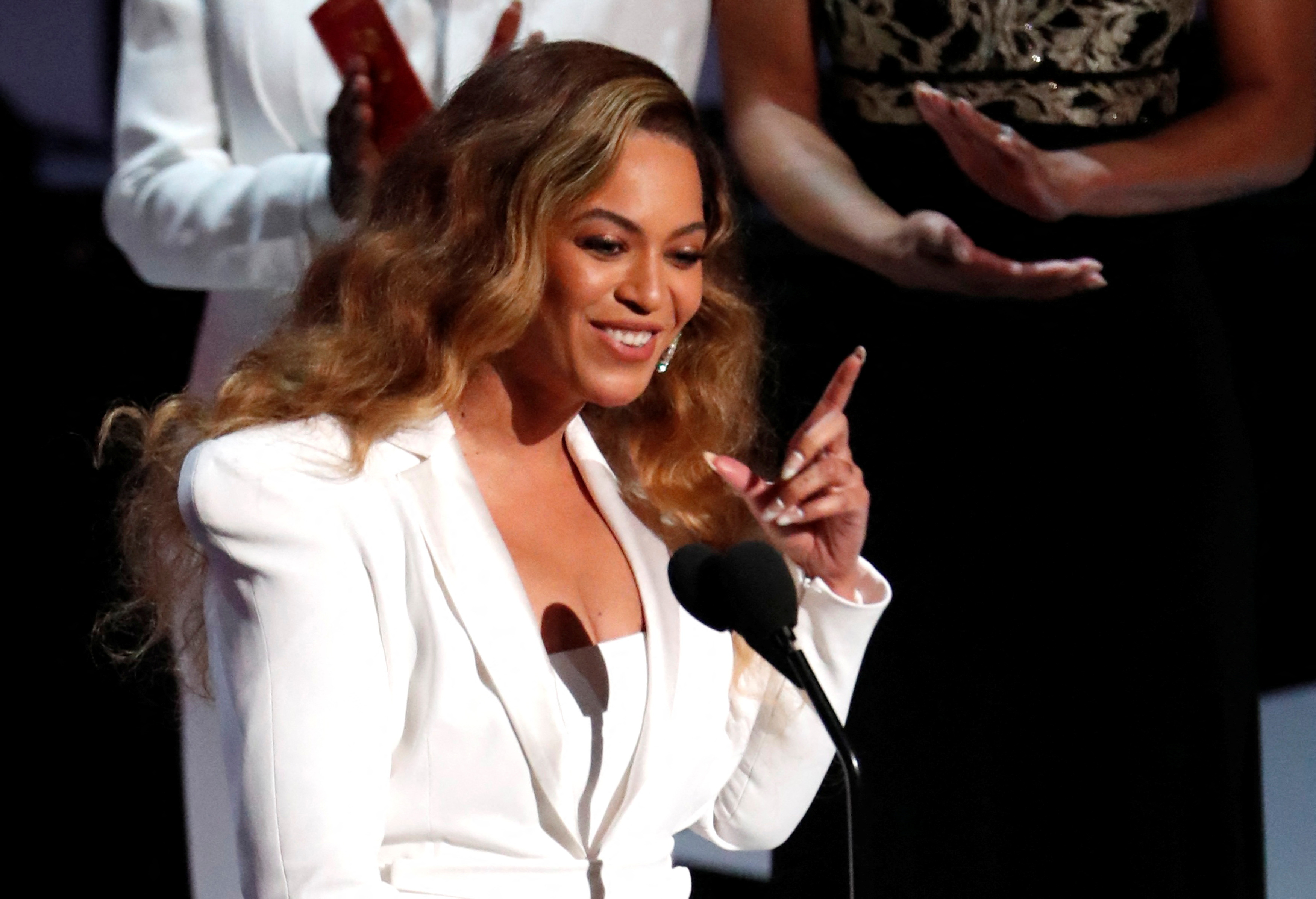 La cantante Beyoncé apoya a un estimado de 37 organizaciones caritativas además de contar con la suya propia llamada BeyGOOD (REUTERS/Mario Anzuoni/File Photo)