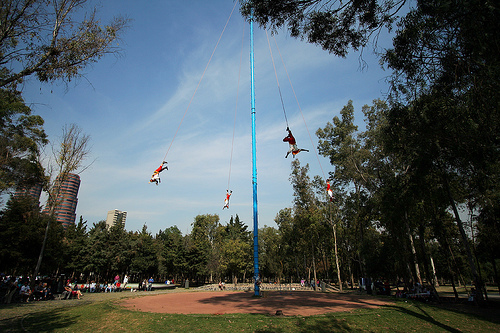 Los mejores lugares para disfrutar a los Voladores más allá de Papantla - Infobae