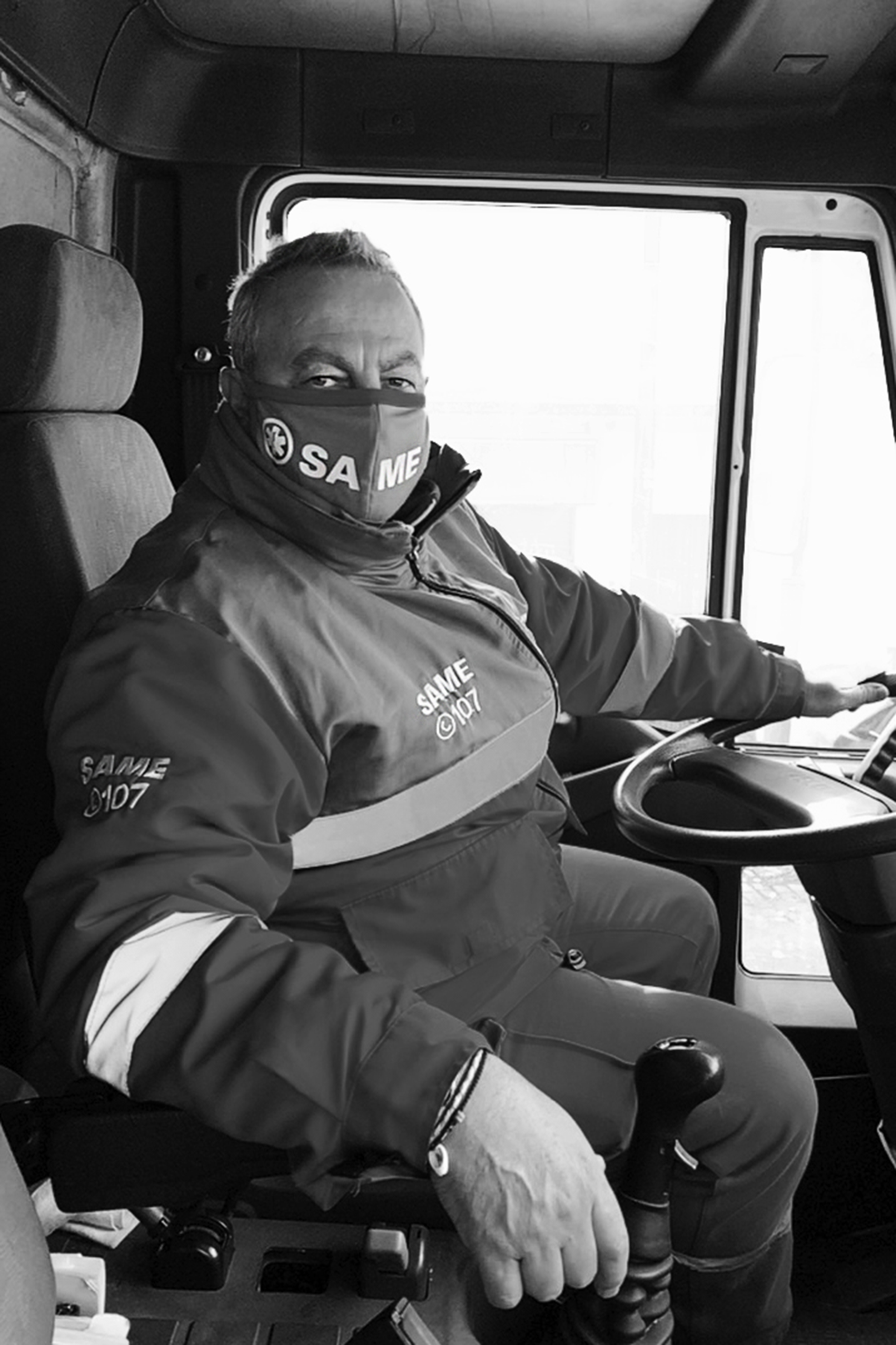 Aldo de Matteo, 55, trabaja de lunes a lunes como chofer de ambulancia del SAME