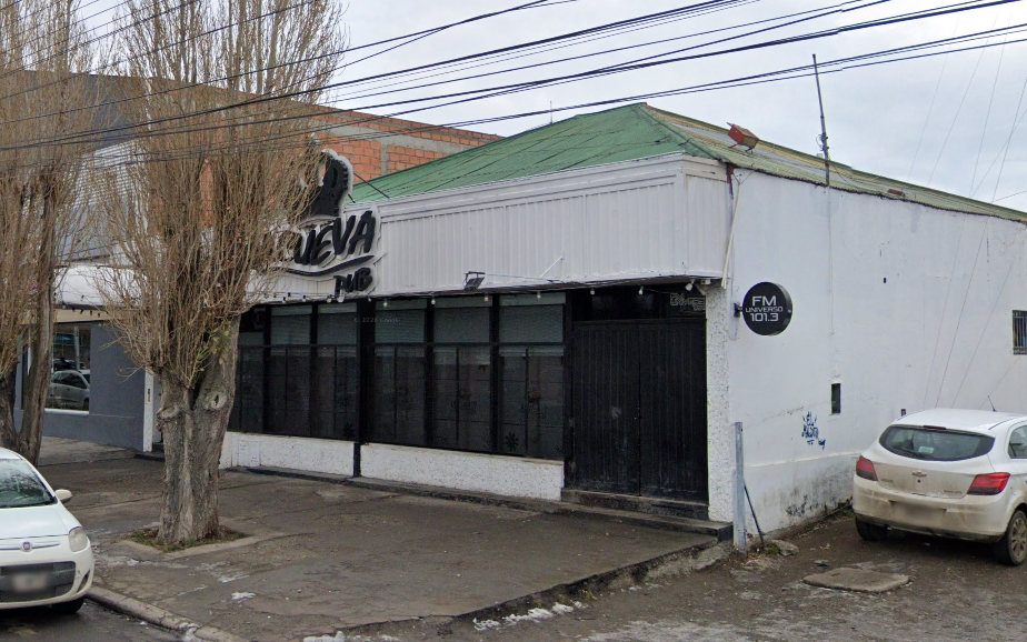 Santa Cruz: un hombre dej&oacute; a su hija de 7 a&ntilde;os encerrada en el auto durante tres horas para ir a un boliche