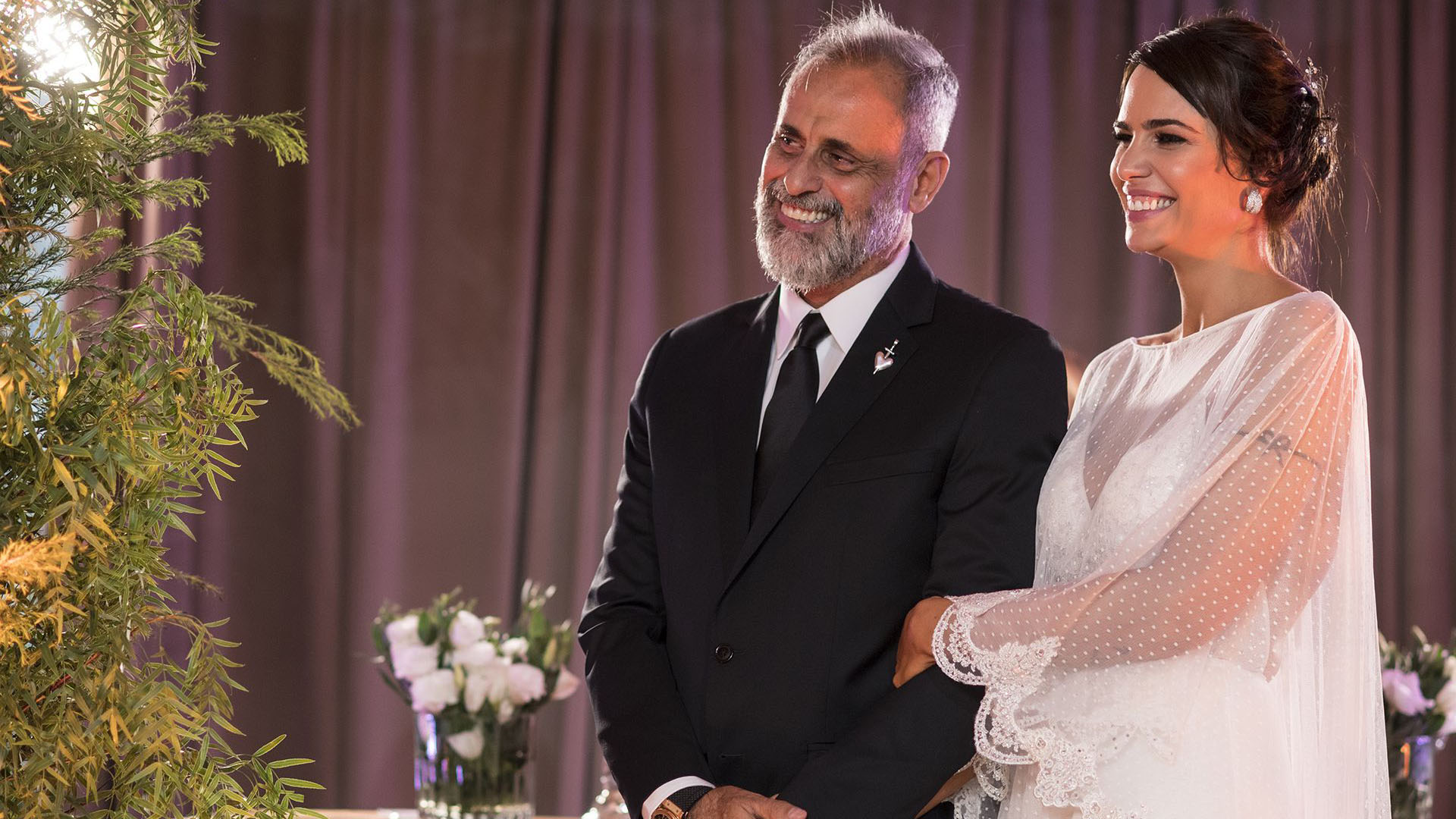 Un tuit, una gran fiesta de casamiento y una familia para siempre: la historia de amor de Jorge Rial y Romina Pereiro