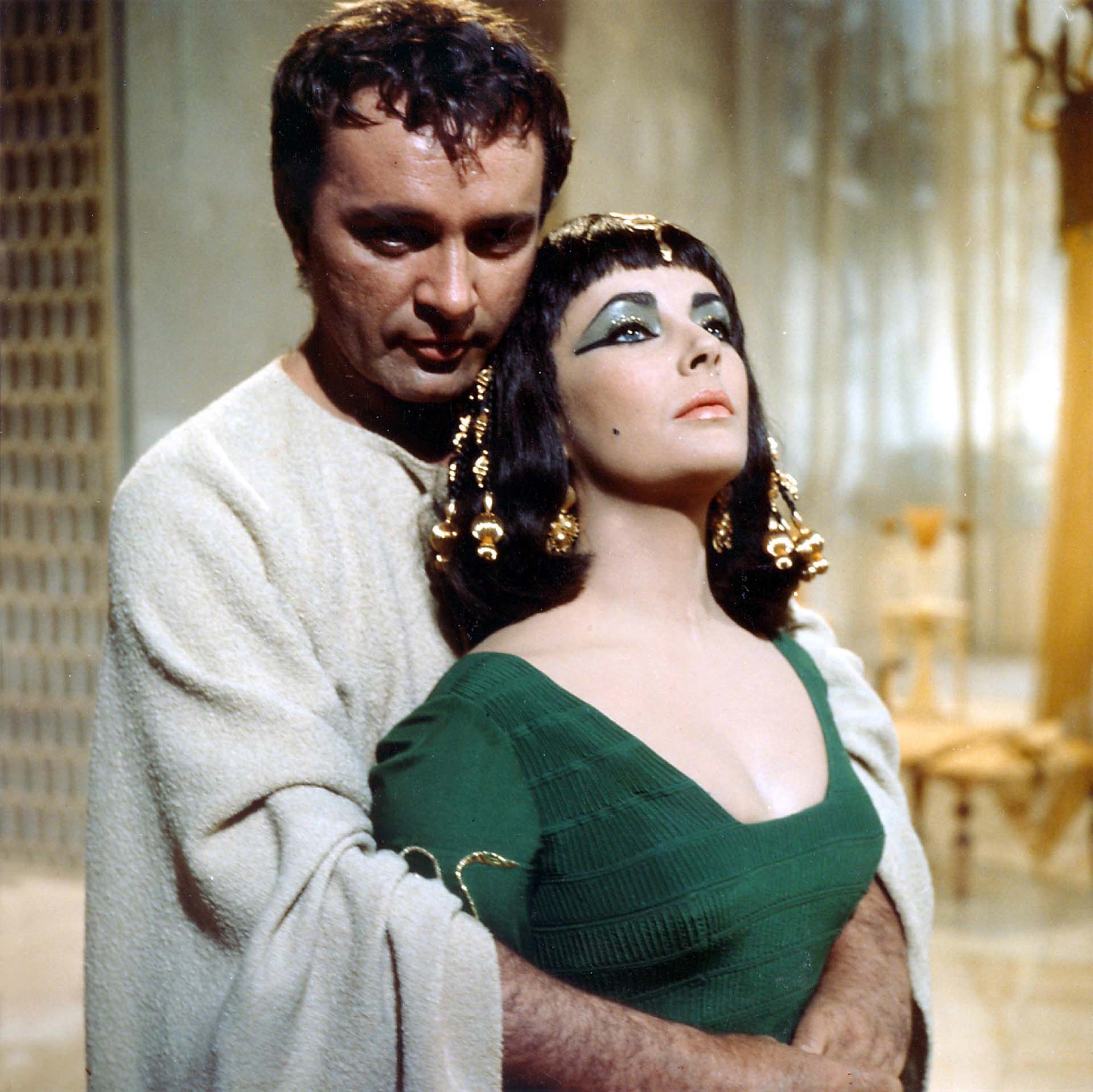 Elizabeth Taylor como Cleopatra en la película de 1963 (Foto: Shutterstock)