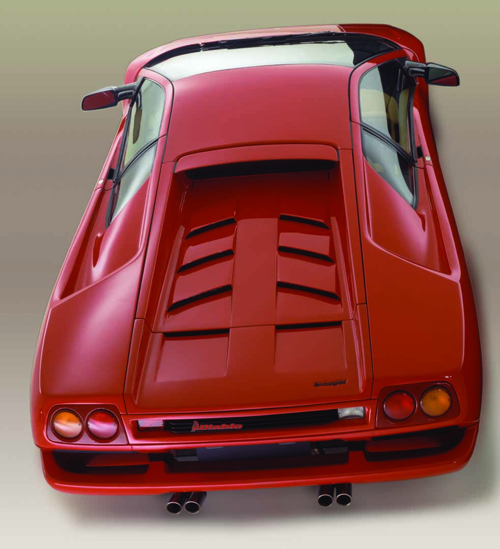 Lo más extremo de los 90: eso fue el Diablo de Lamborghini, con un estilo memorable.