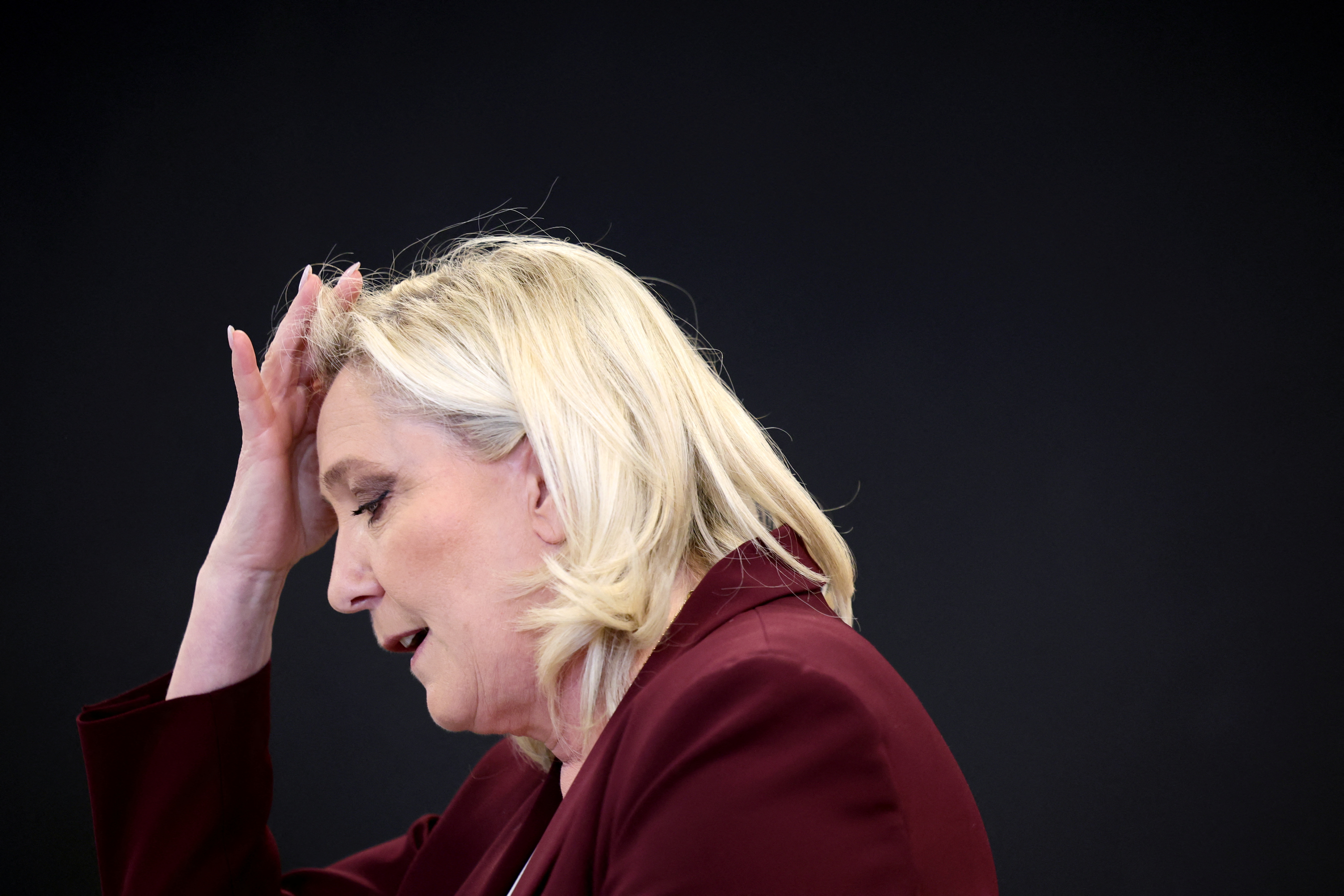 Marine Le Pen received loan from Hungarian bank with ties to