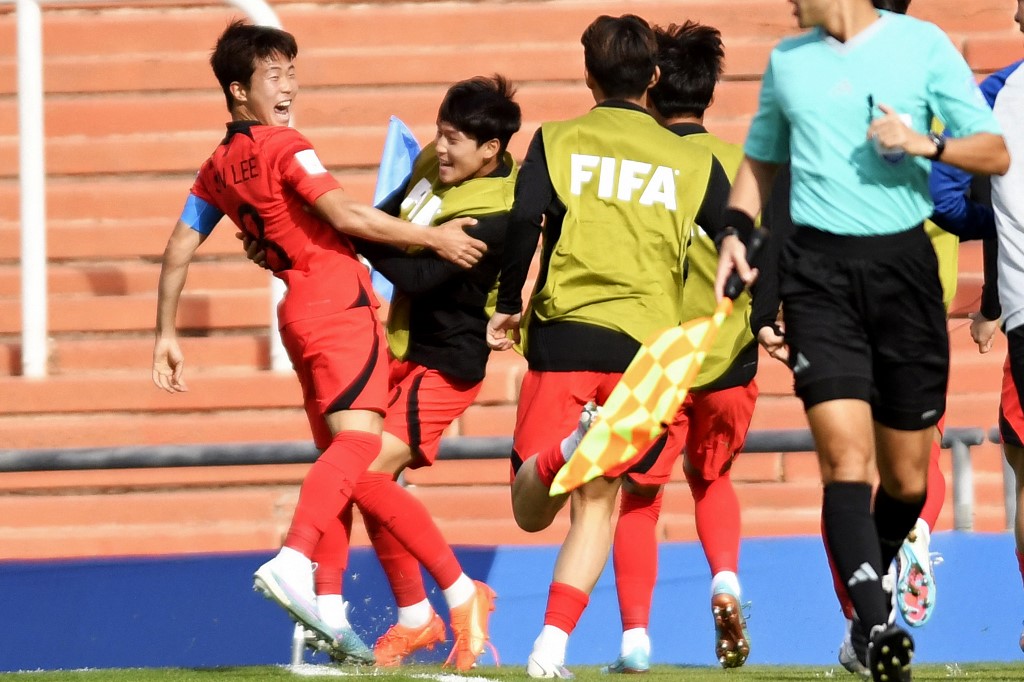 Seungwon Lee celebra el gol de Corea del Sur ante Francia en la primera fechas del Grupo F del Mundial Sub 20 que se juega en Argentina (Andres Larrovere / AFP)