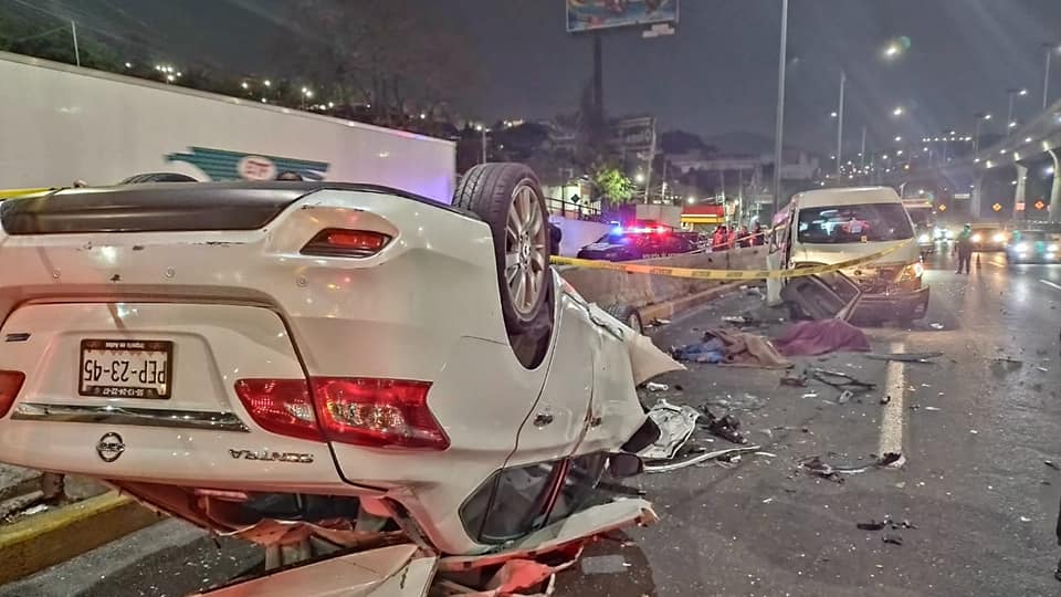 Accident in the central lanes of Boulevard Manuel Ávila Camacho left three people dead and one injured (PC Tlalnepantla)