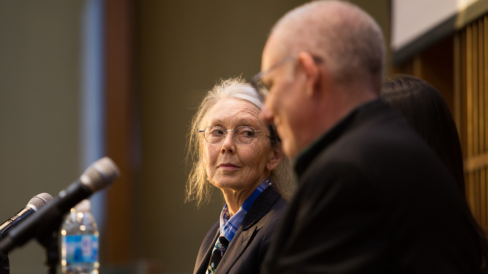 Princeton la elogió por el Nobel, pero le negó una titularidad: la historia de Anne Carson con una de las universidades más prestigiosas del mundo