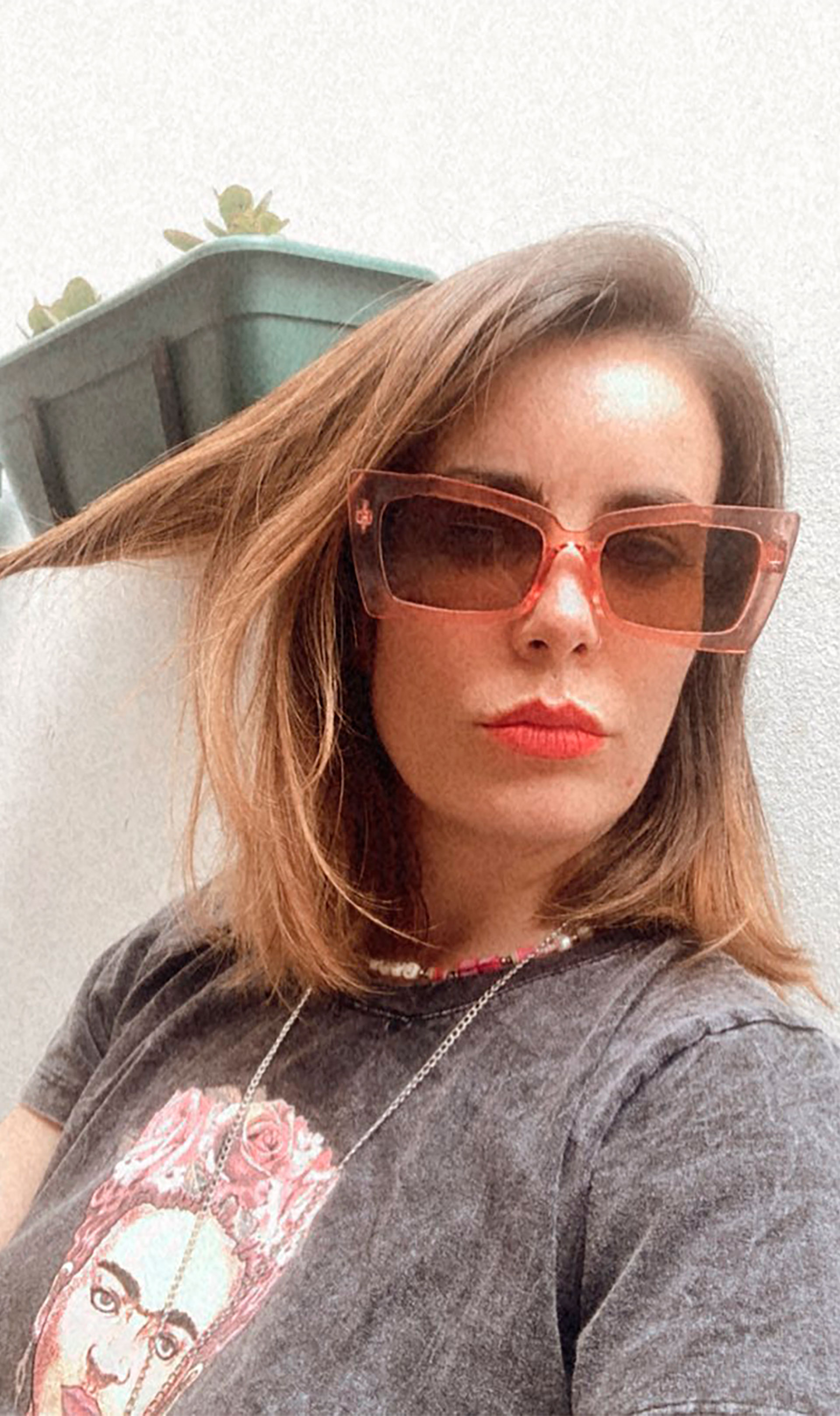 "Me arrepiento de haberme comido el romanticismo de ser mamá", cuenta