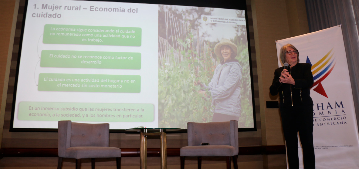 Empresarios y Ministerio de Agricultura aseguran estar dispuestos para reactivar el sector agropecuario de Colombia