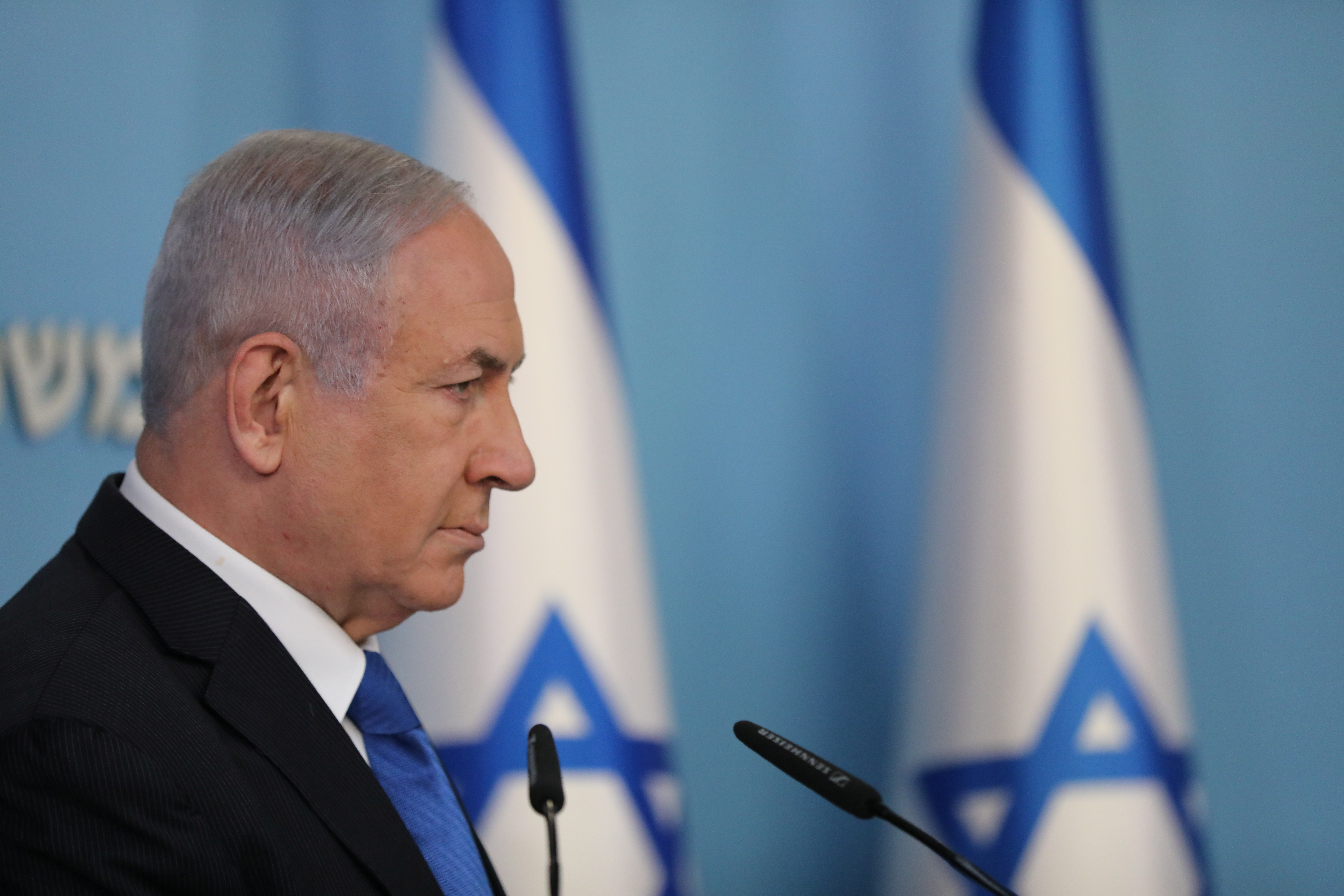 El primer ministro israelí expresó en conferencia de prensa su satisfacción por el acuerdo alcanzado con Emiratos Árabes Unidos y mediante la mediación de Estados Unidos (Abir Sultan /Pool via REUTERS)