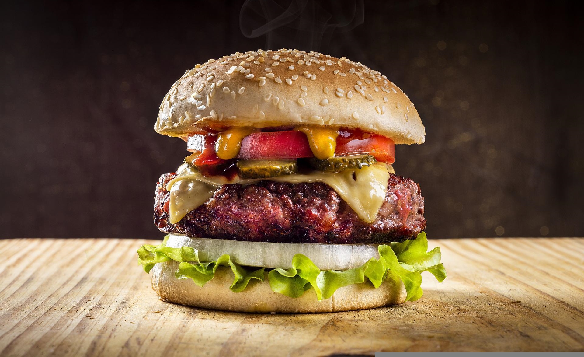 Tulio Zuluaga, quien lidera el Burger Master, dio a conocer el listado de las mejores hamburguesas de la edición 2022. Foto: Pixabay/referencia