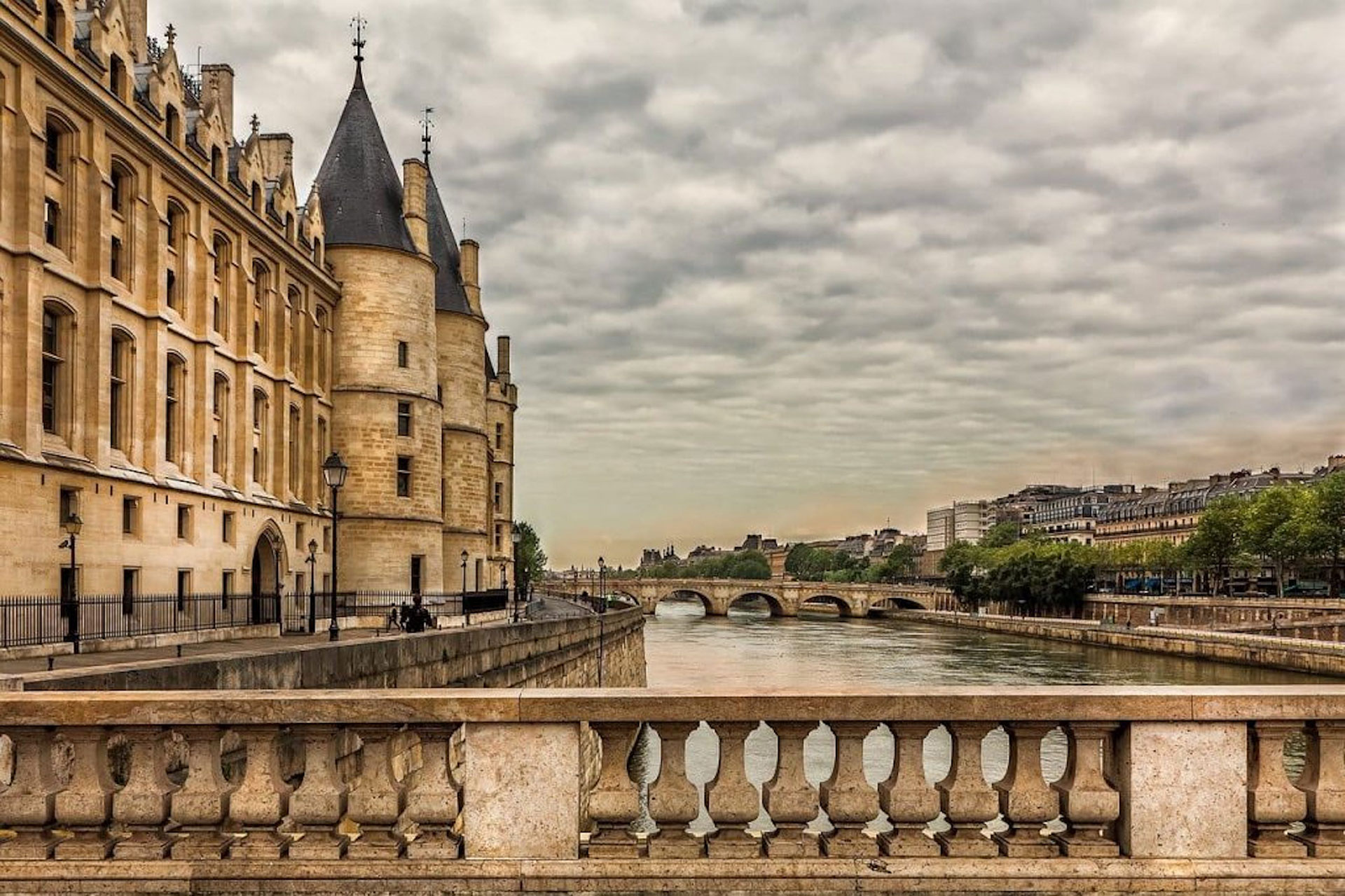 Hay secretos y lugares particulares para conocer este otro perfil de la ciudad de París
