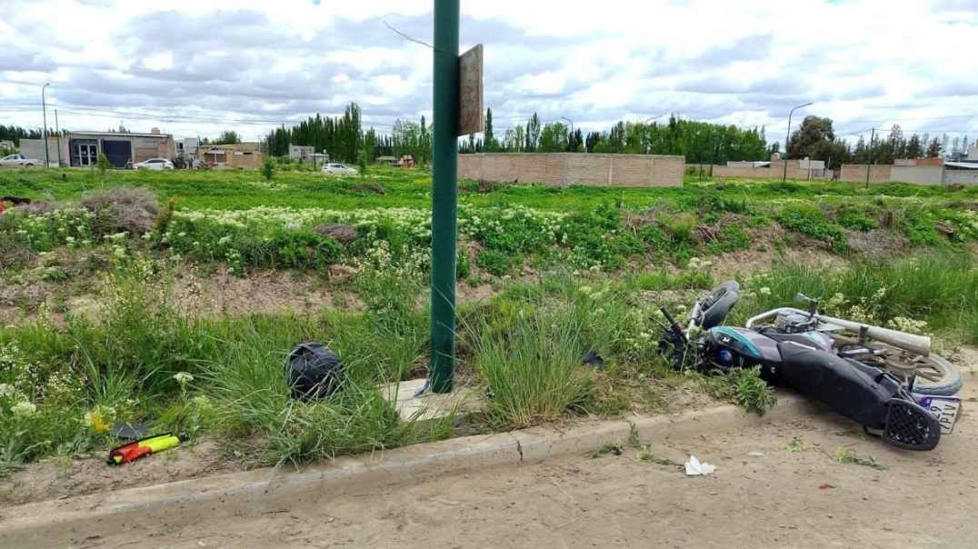 Muri&oacute; una &aacute;rbitra en un accidente vial mientras viajaba en moto hacia un torneo de f&uacute;tbol amateur