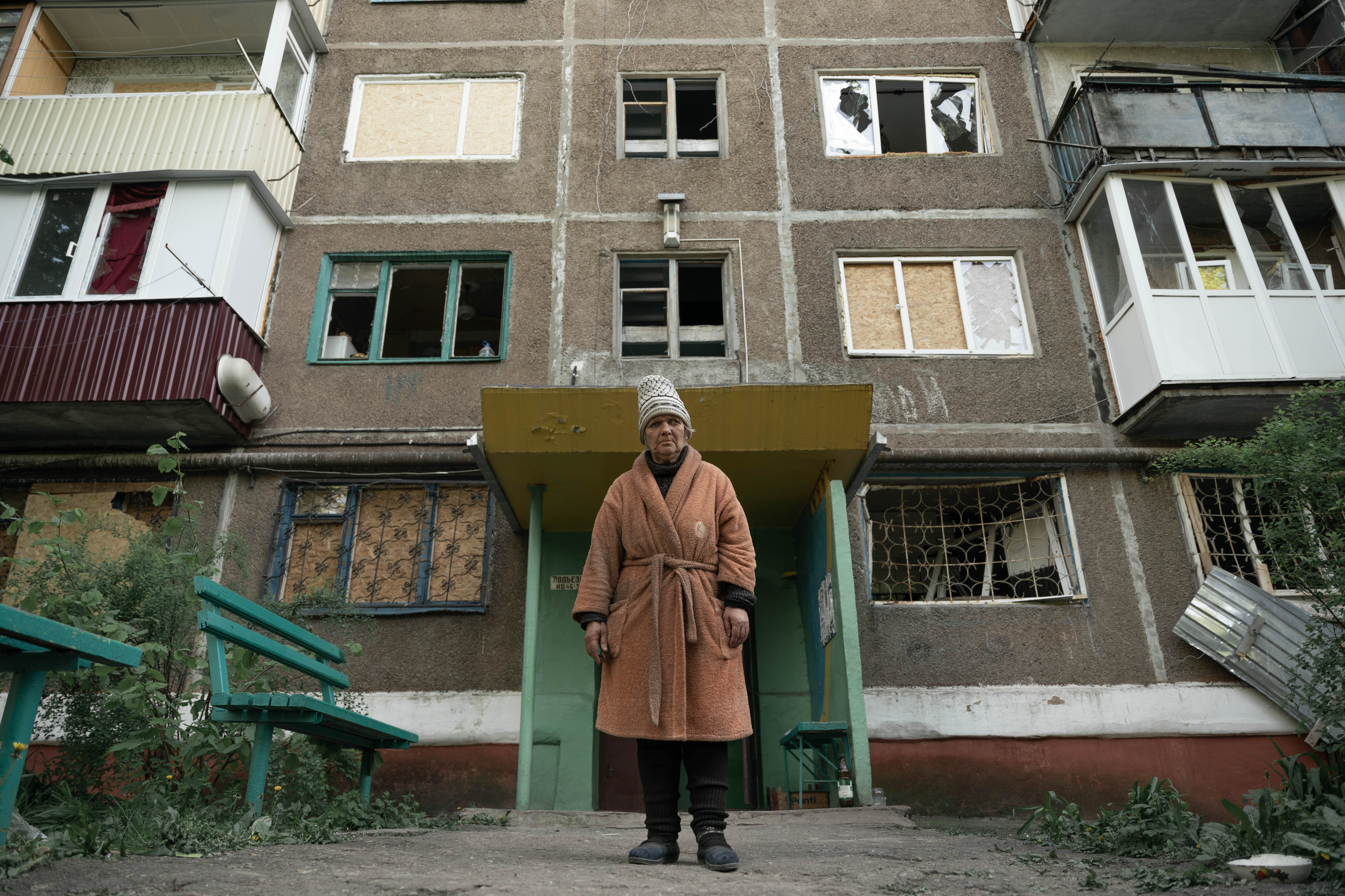 Natalia Shevtsova sobrevivió a un misil ruso que impacto en el edificio que habita junto a su familia. (Foto: Franco Fafasuli)