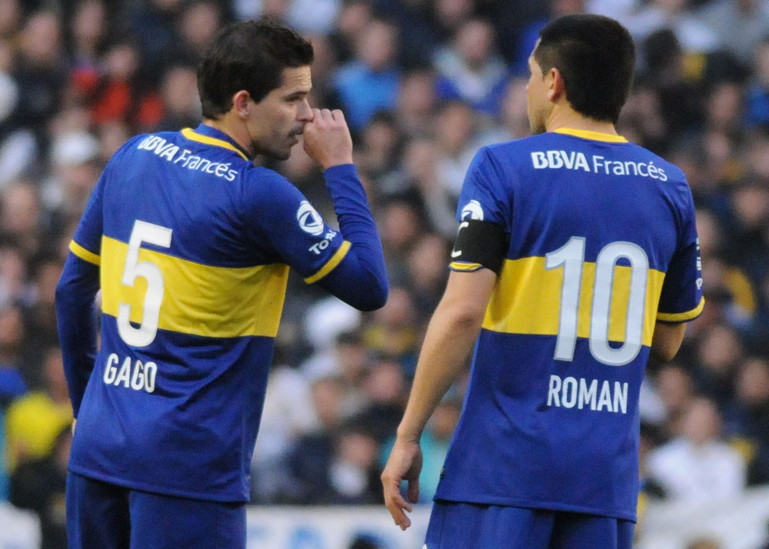 El oro en Beijing con la Selección, un ácido cruce mediático y la chance  latente de convivir en Boca: los destinos cruzados de Riquelme y Gago -  Infobae