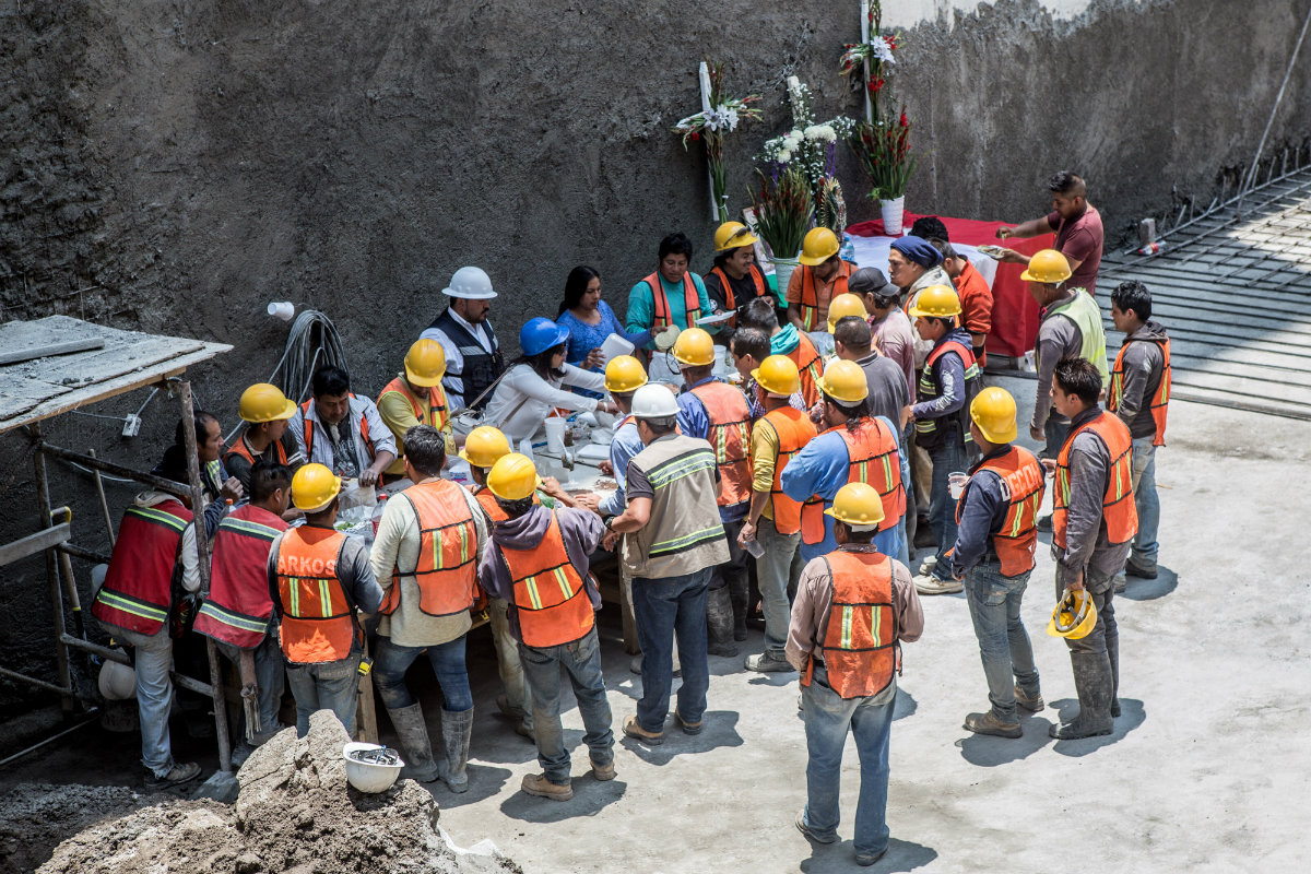 Los albañiles en México carecen de derechos laborales y les pagan poco (Foto: Archivo) 