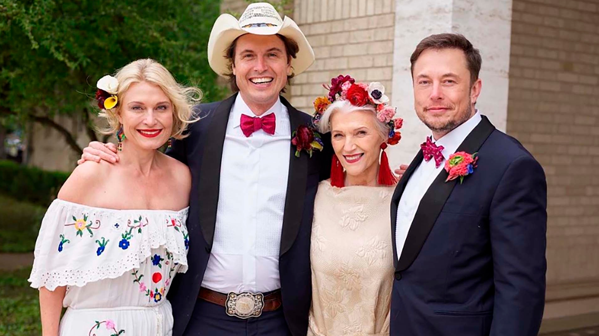 La carrera en el modelaje de Maye tomó más fuerza cuando terminó de criar a sus tres hijos, incluido el magnate Elon Musk. Foto: Instagram/Maye Musk