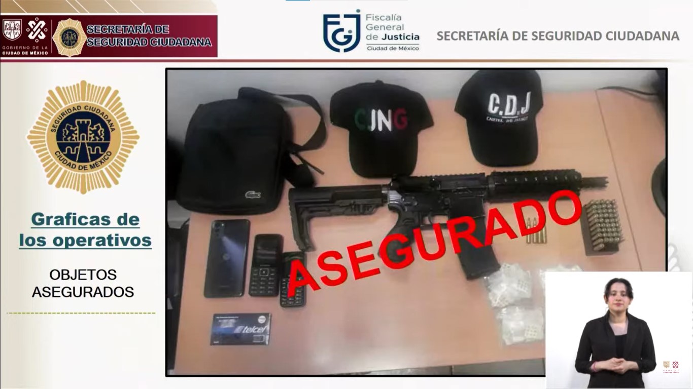 En los cateos encontraron gorras con las siglas de diferentes grupos criminales (especial)