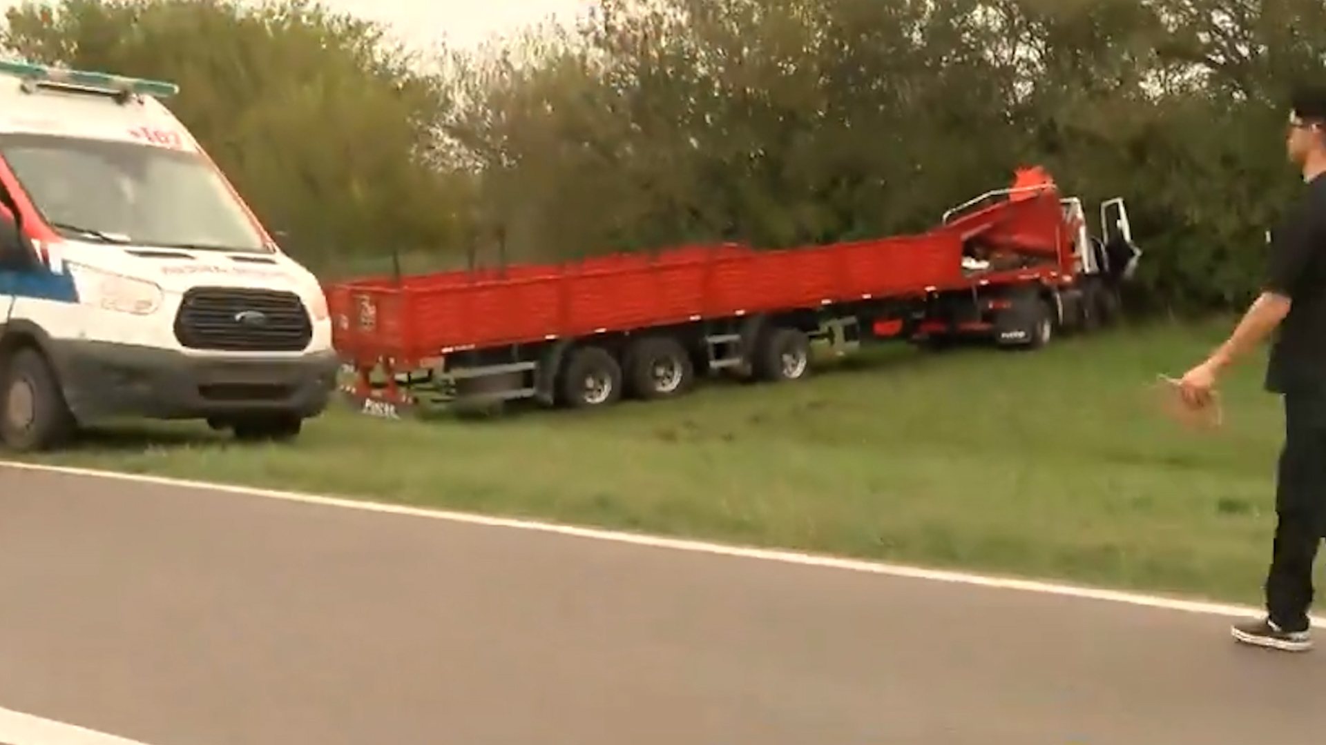 Tragedia en Santa Fe: dos camiones chocaron de frente y muri&oacute; un chofer
