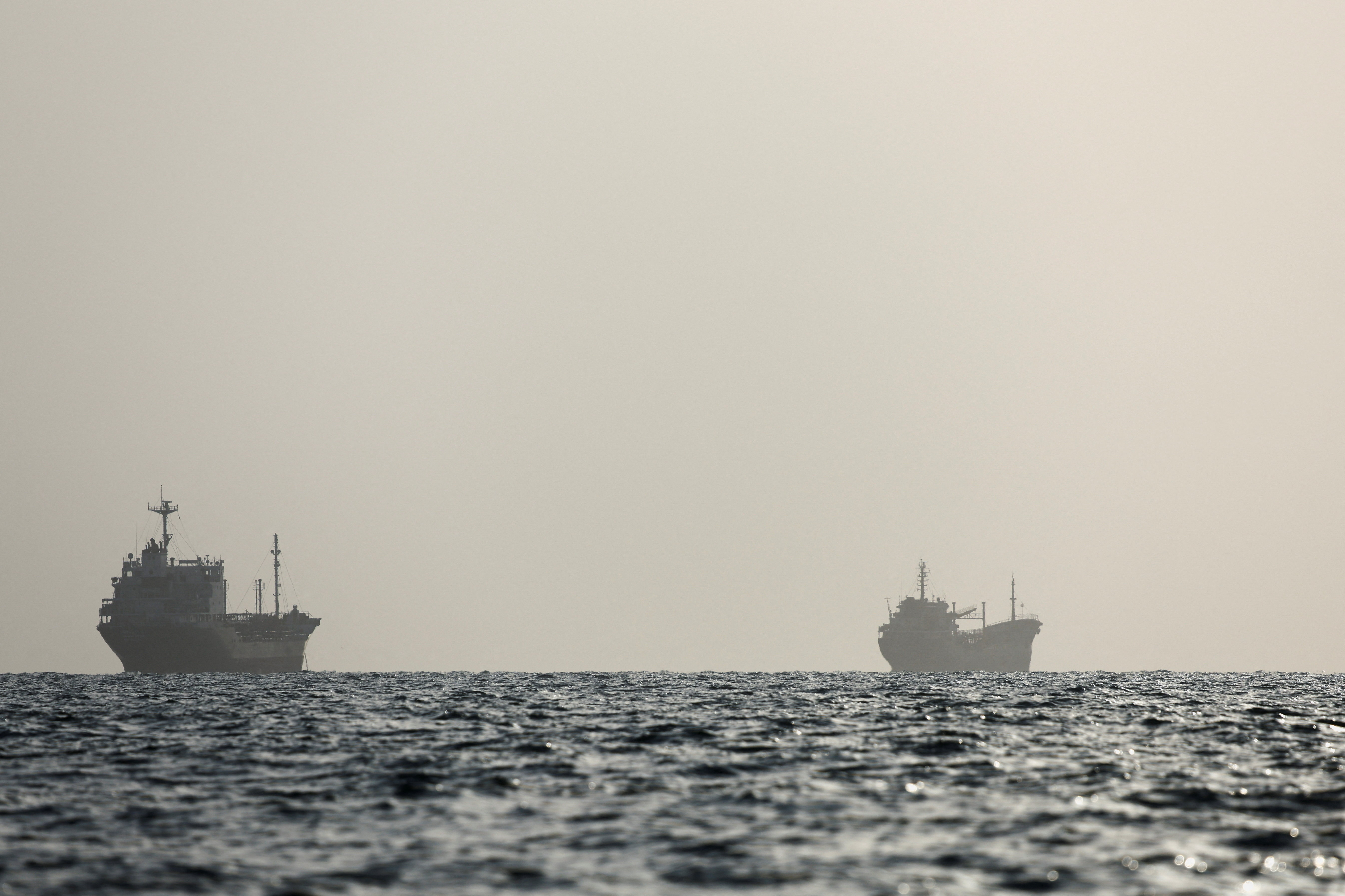 El régimen de Irán incautó un petrolero con 382.000 litros de combustible de contrabando en el golfo Pérsico