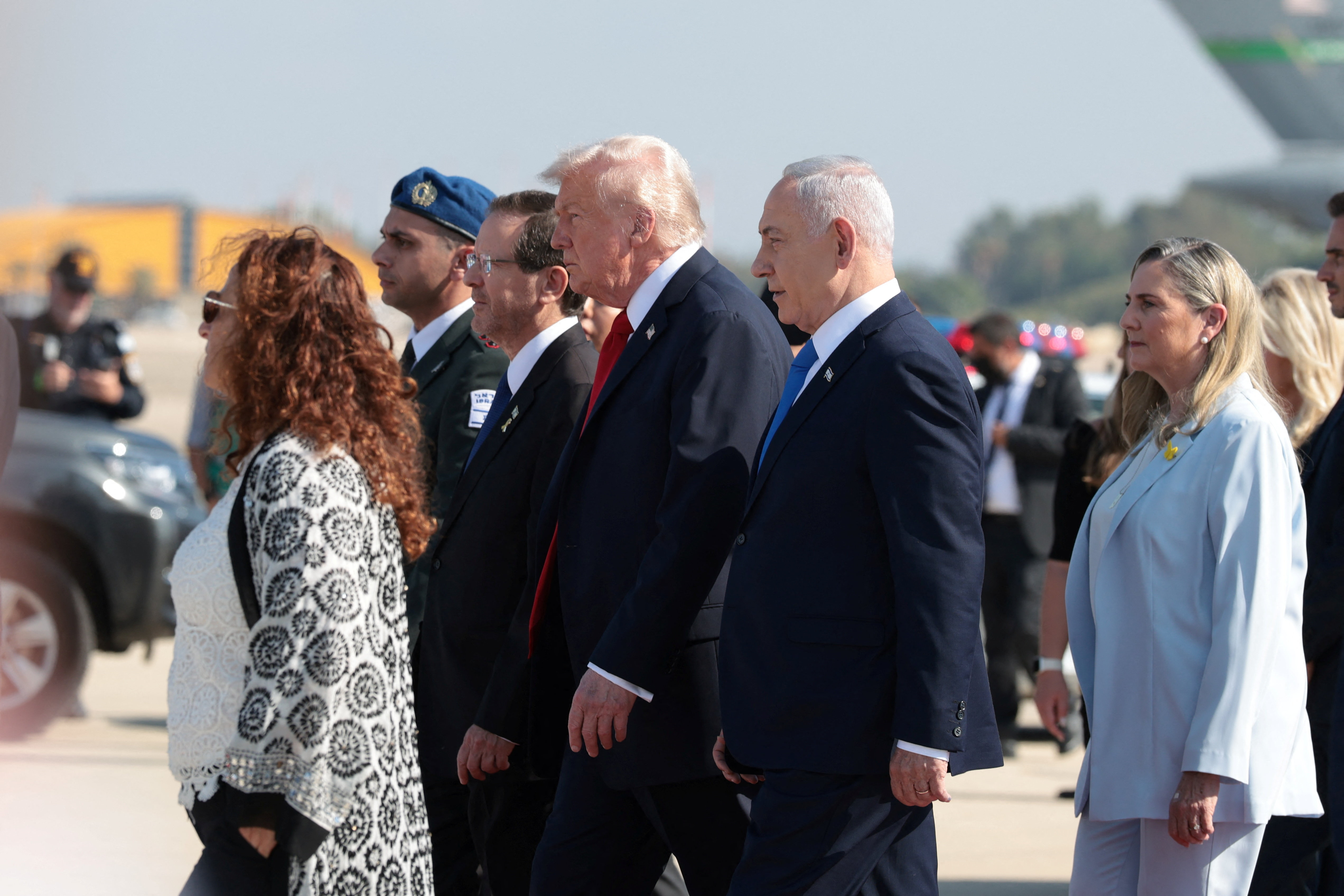 Trump llegó a Israel para reunirse con los familiares de los rehenes liberados y hablar ante el Parlamento