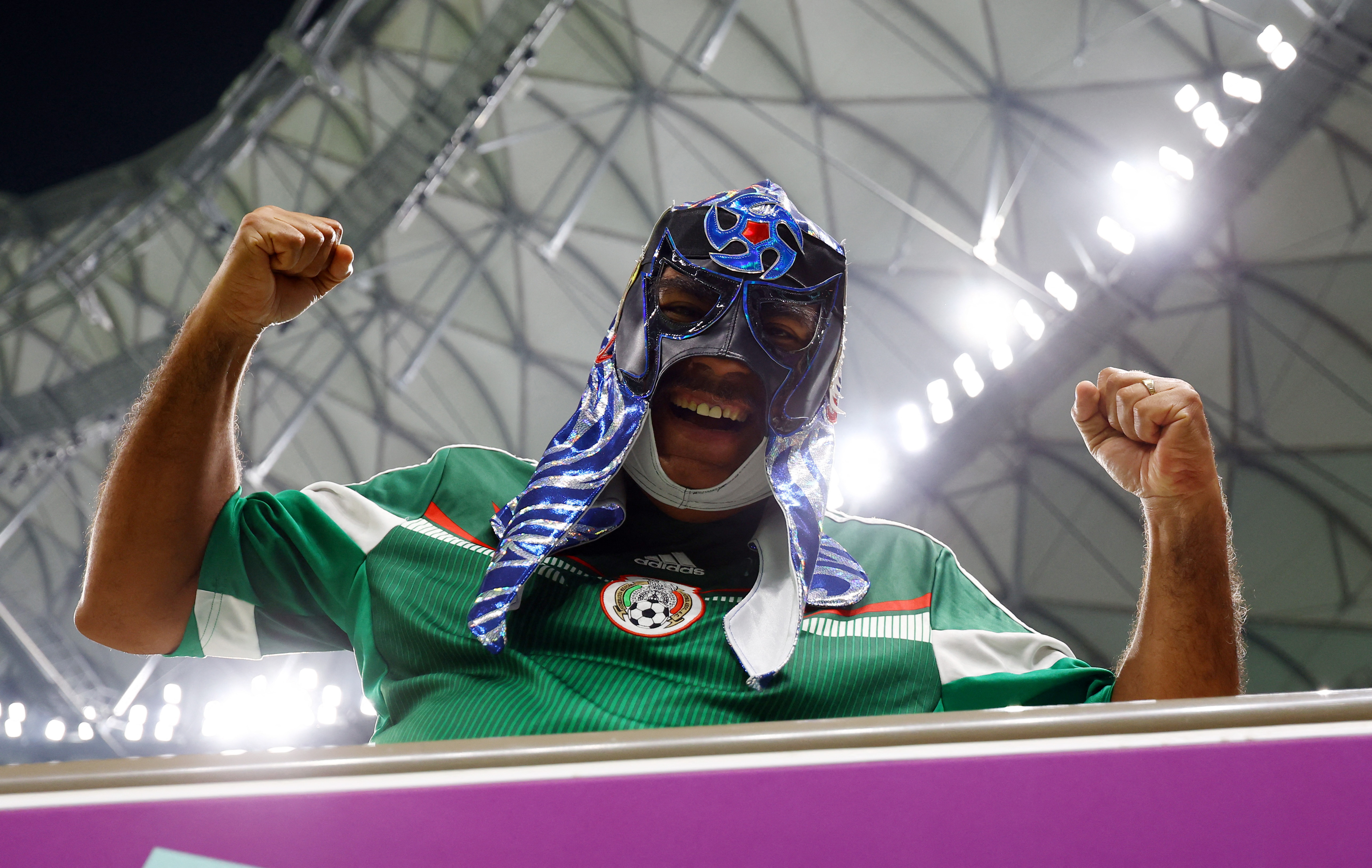 The Mexican delegation is one of the largest delegations participating in the Qatar 2022 World Cup (Reuters / Kai Faffenbach)