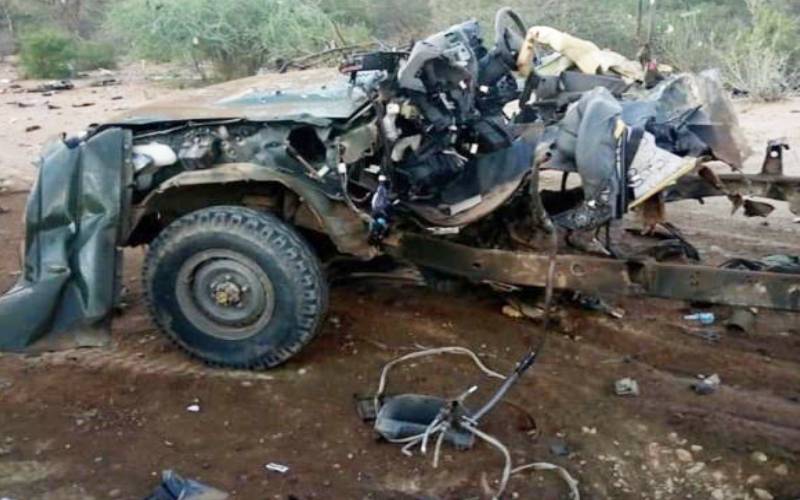 Un vehículo blindado Norinco destruido en Kenia por milicias islámicas (The Standard)