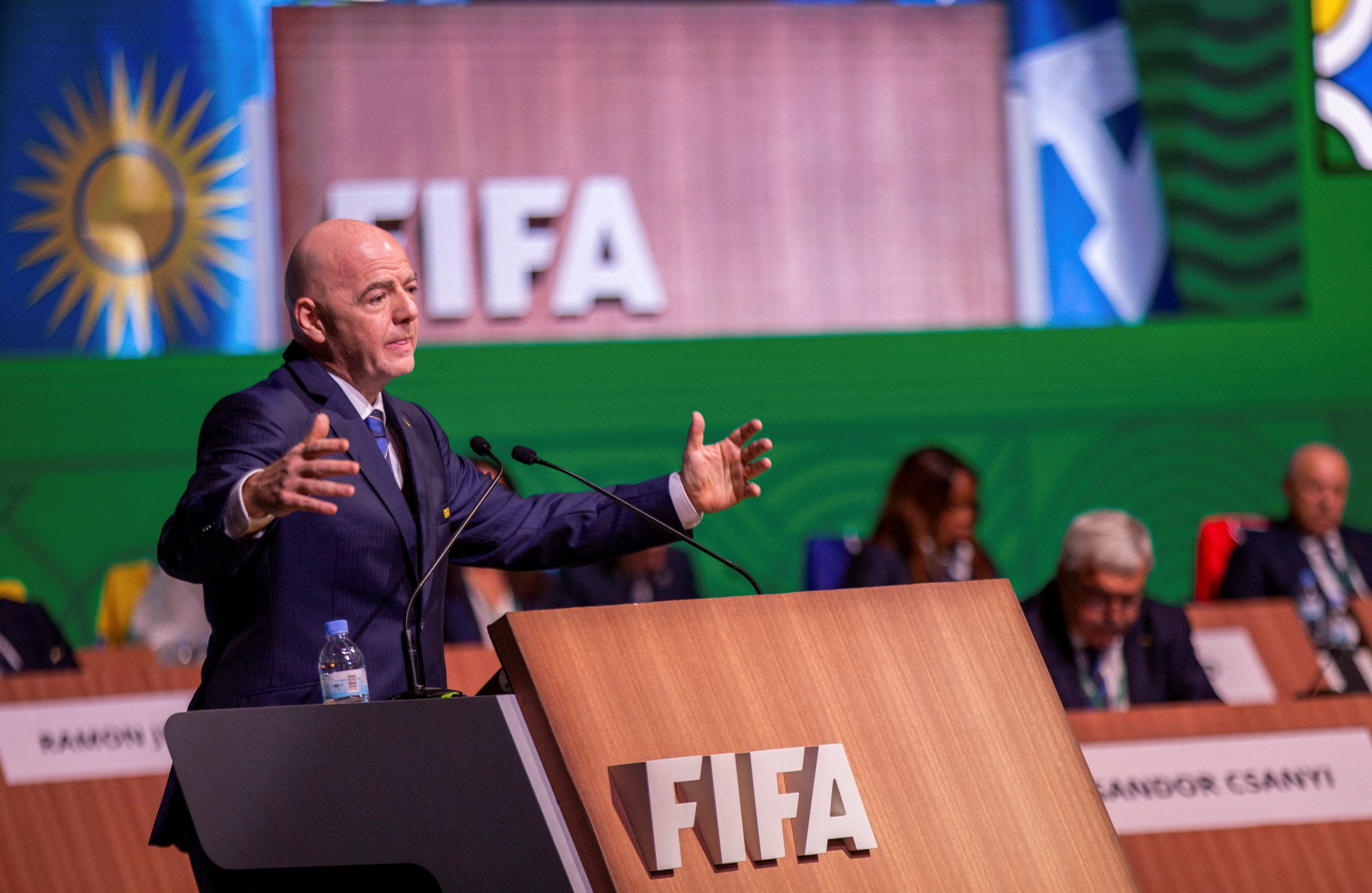 Gianni Infantino fue reelegido presidente de la FIFA sin oposición y  prometió mayores ingresos - Infobae