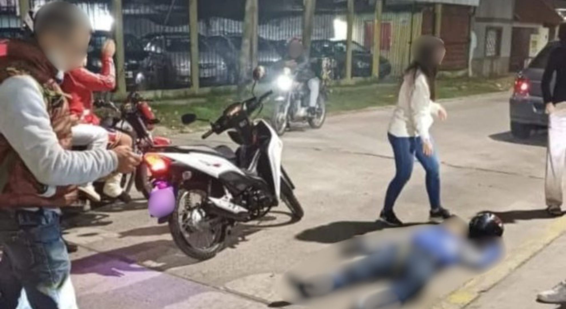 Un polic&iacute;a mat&oacute; a un joven de 16 a&ntilde;os e hiri&oacute; a su c&oacute;mplice menor de edad durante un intento de robo en Quilmes 